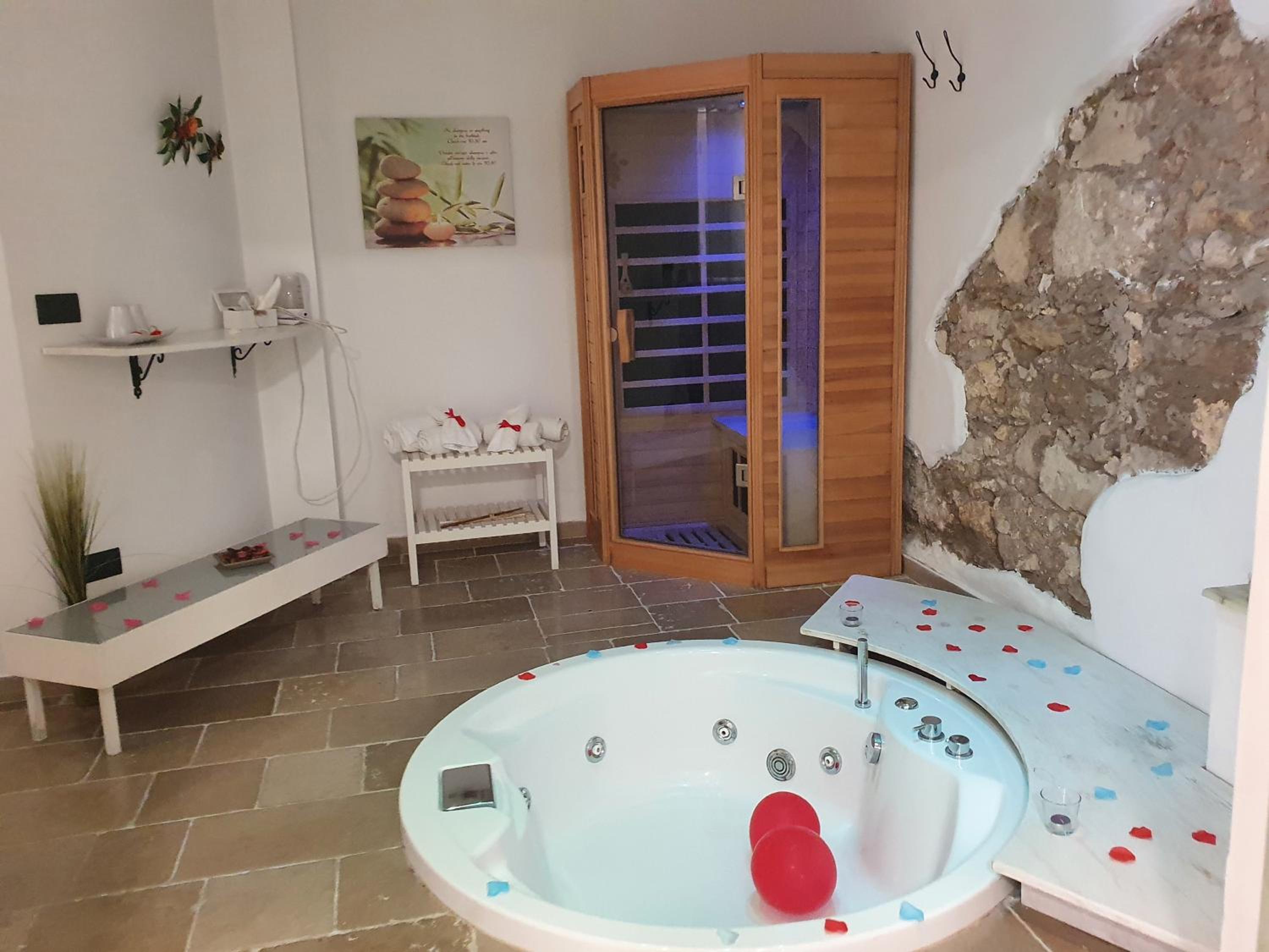 Suite with Sauna - Photo 10