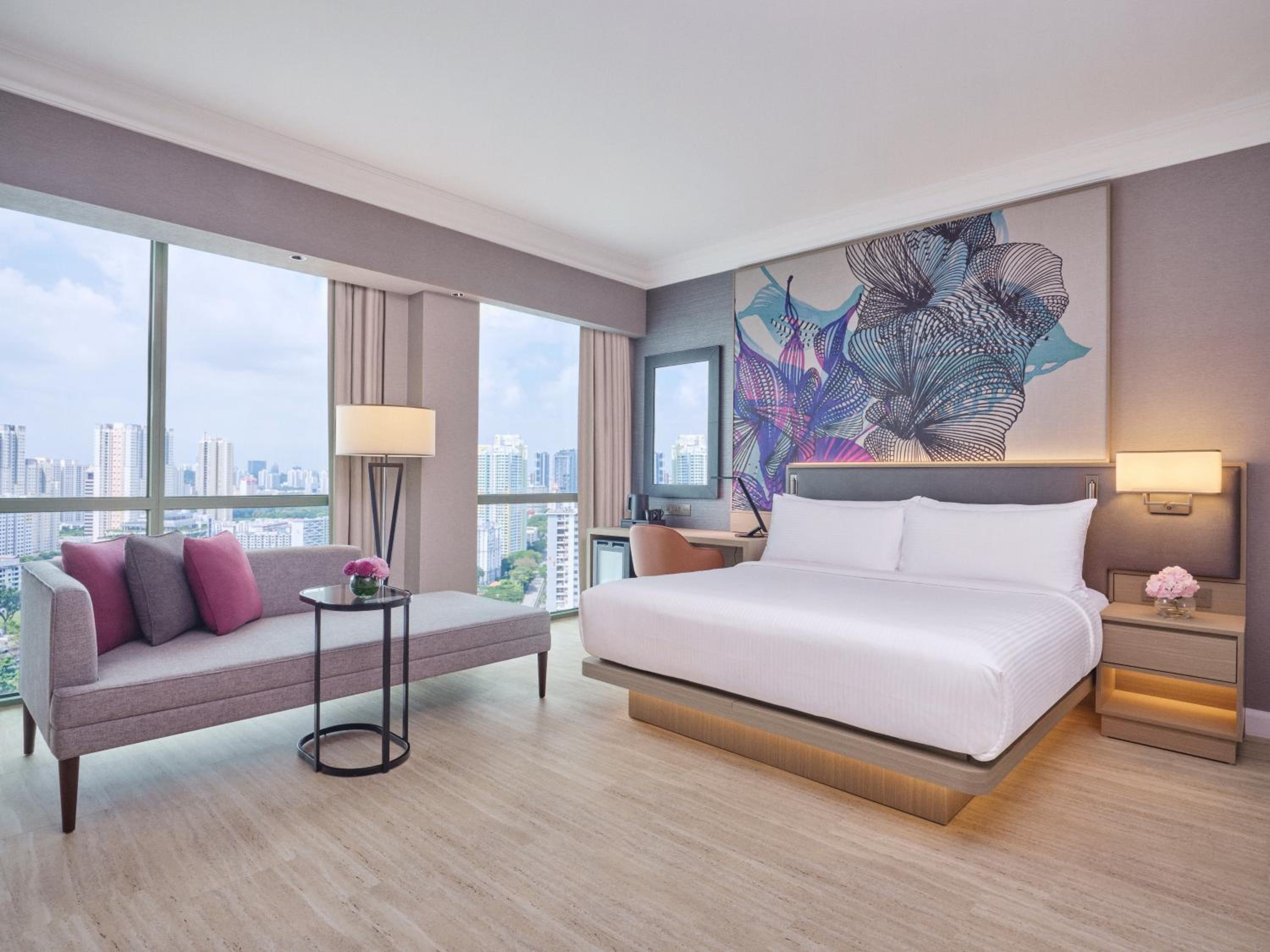 Premier Waterfront King (Newly Renovated Room)