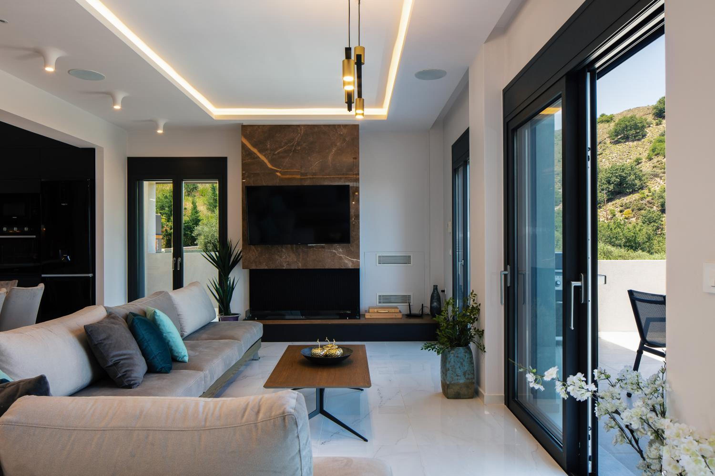 Villa photo 1
