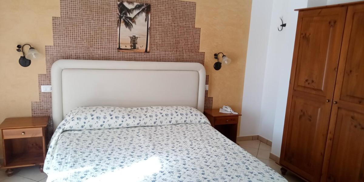 Double Room with Balcony photo 3