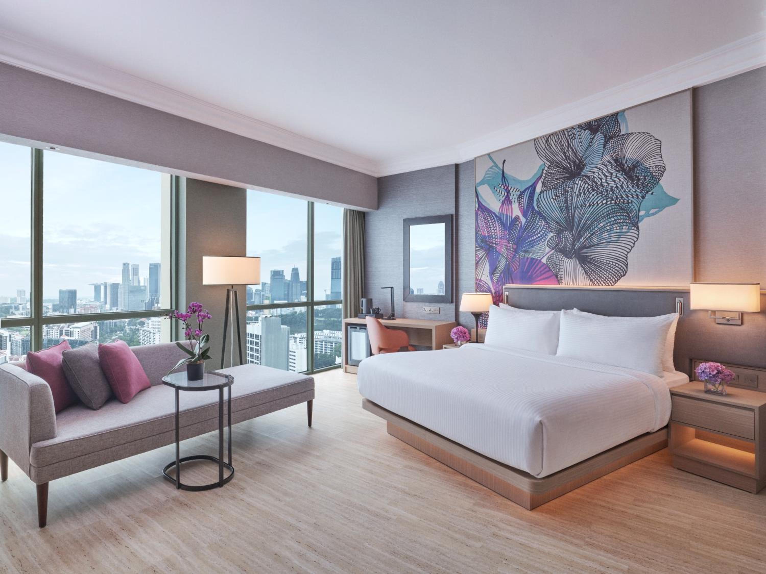 Premier Club King (Newly renovated room) thumbnail 6