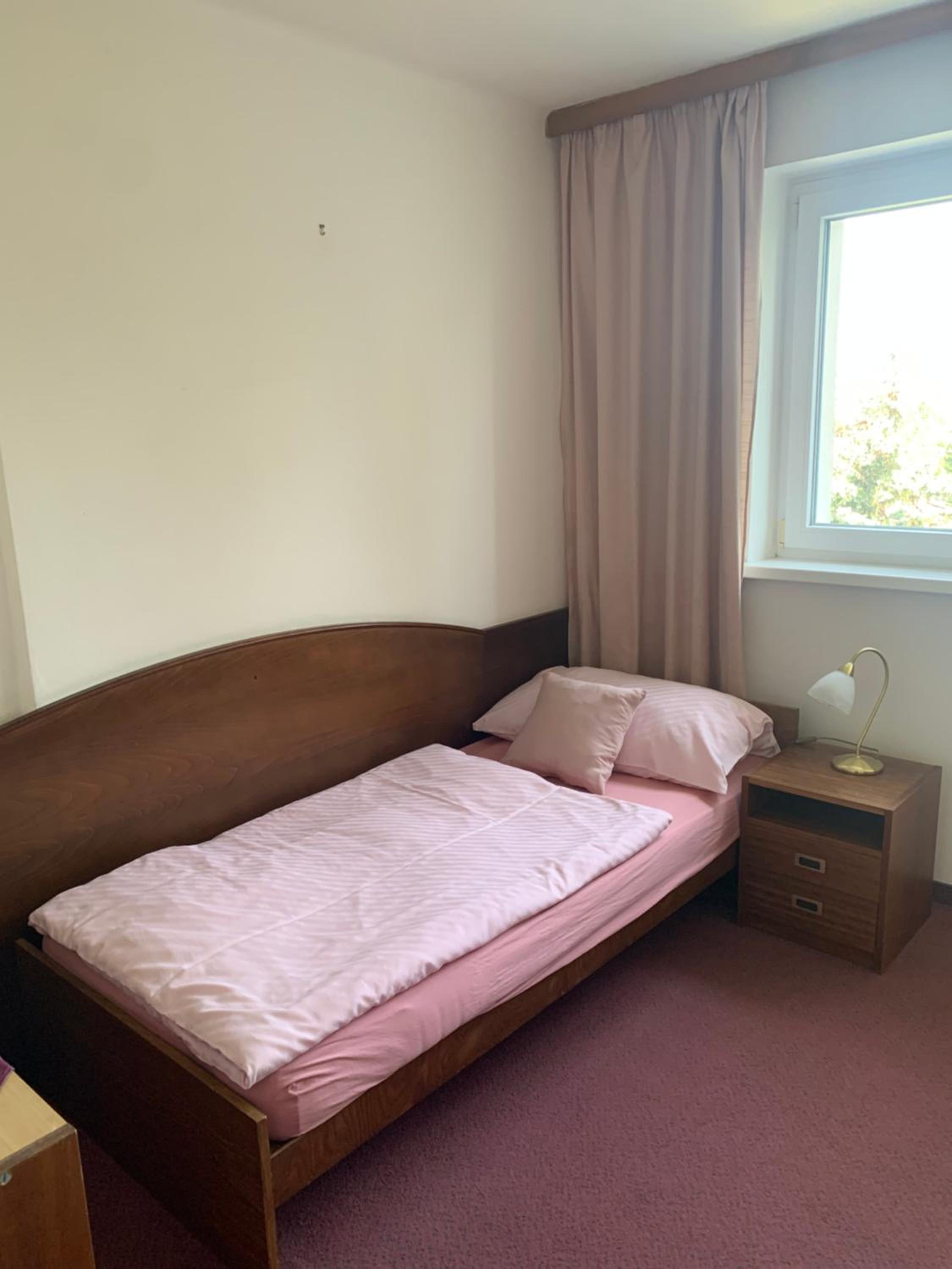 Economy Twin Room