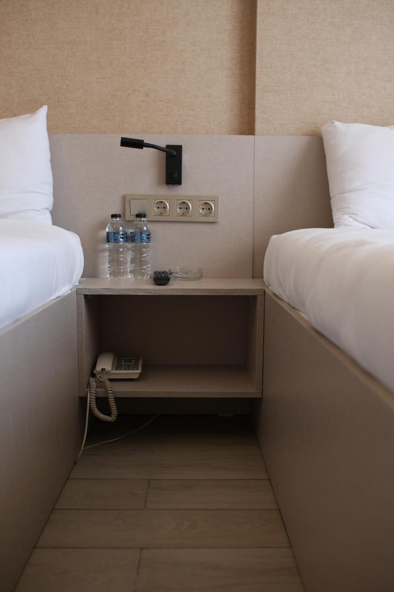 Quadruple Room - Photo 4