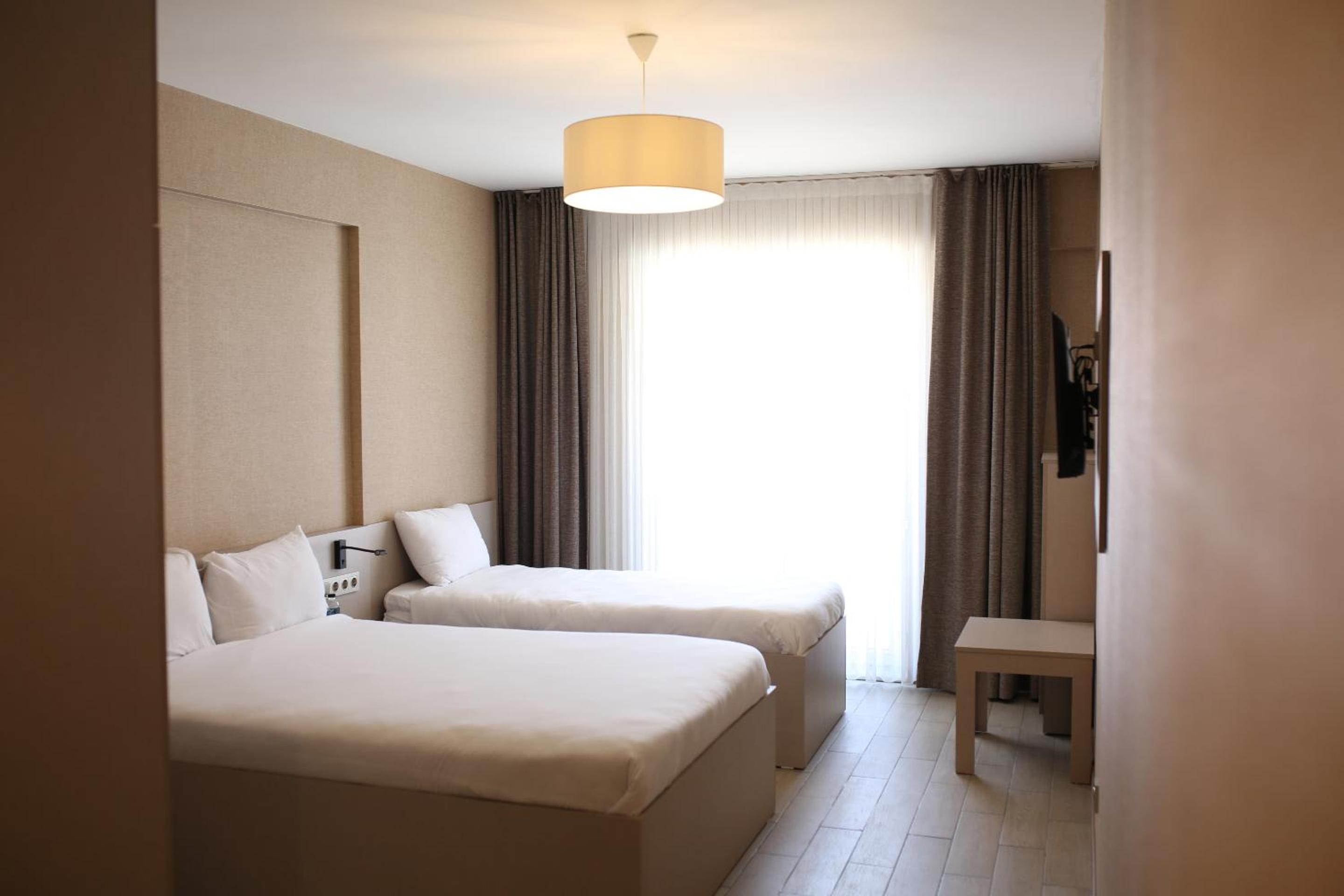 Triple Room - Photo 5