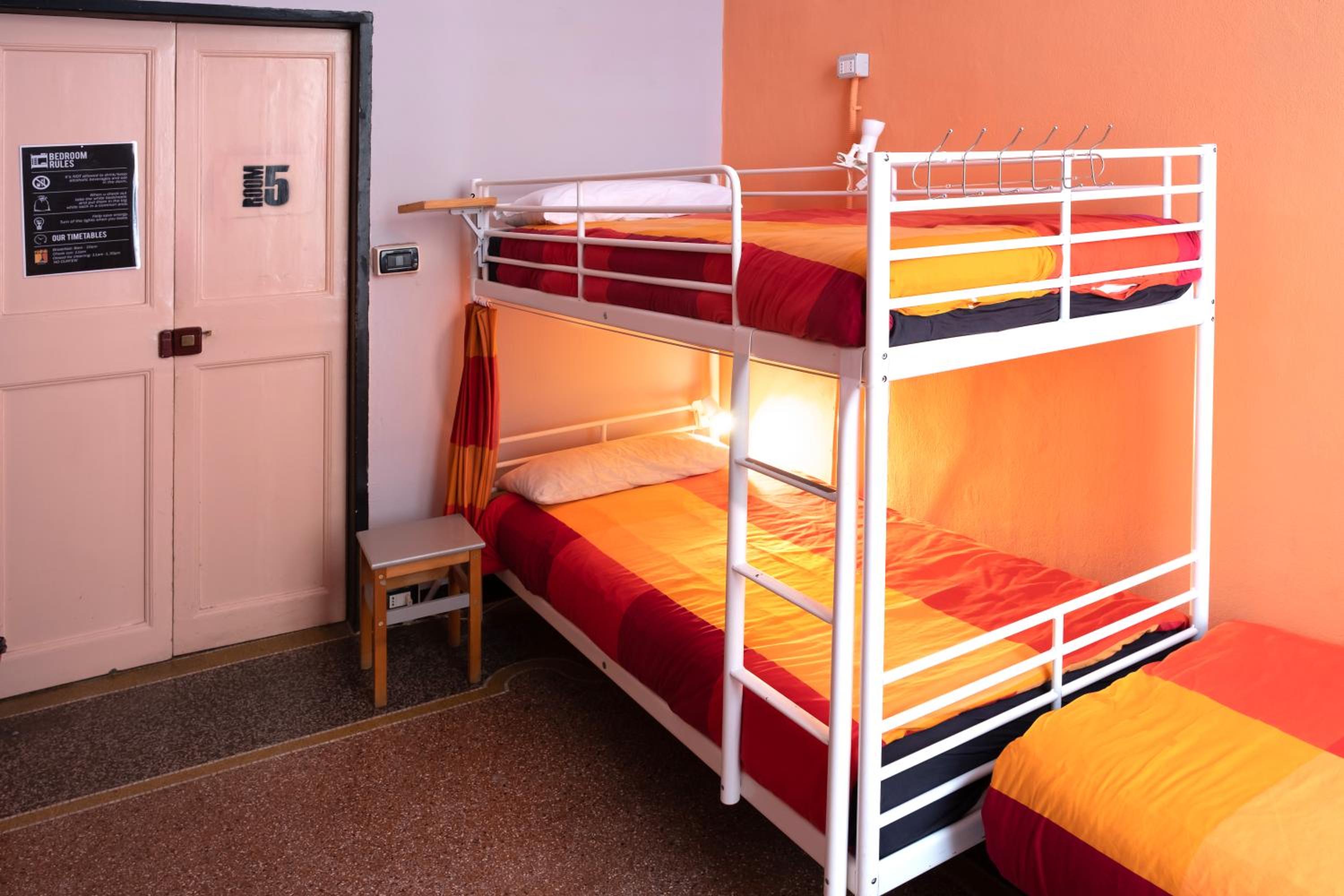 Mixed Dormitory Room
