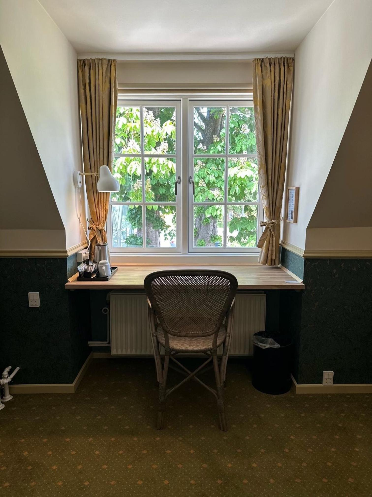 Small Single Room photo 3