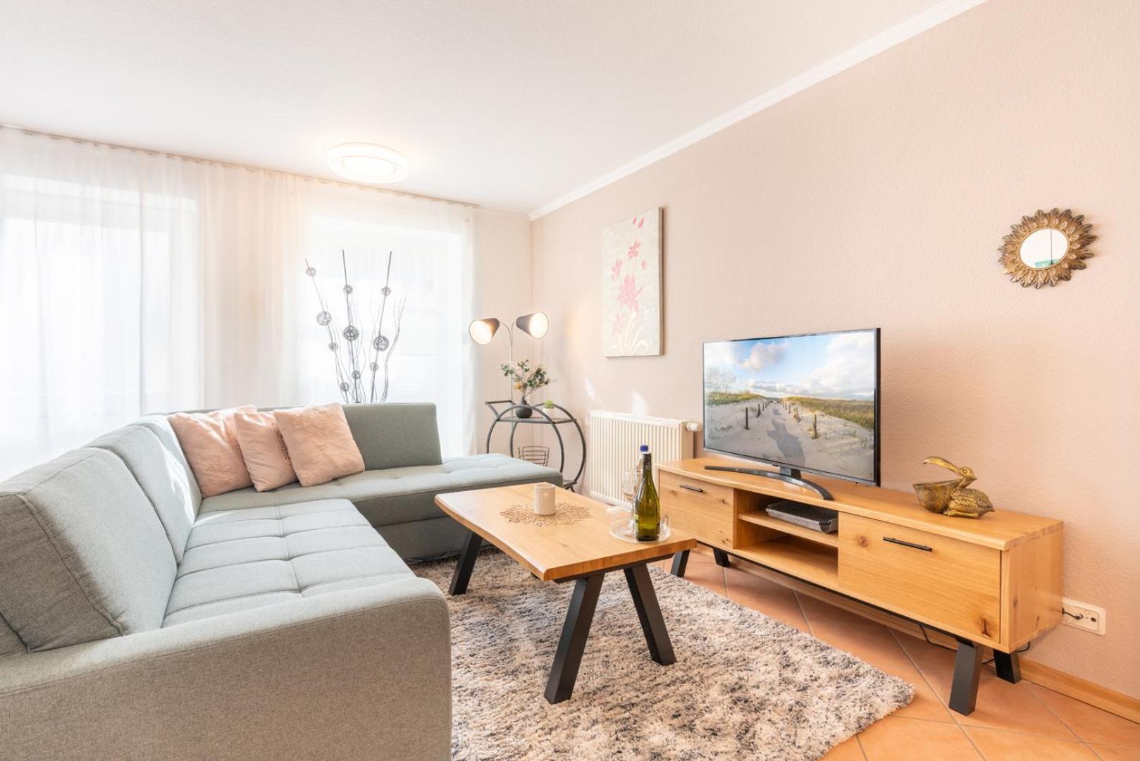 Apartment photo 1