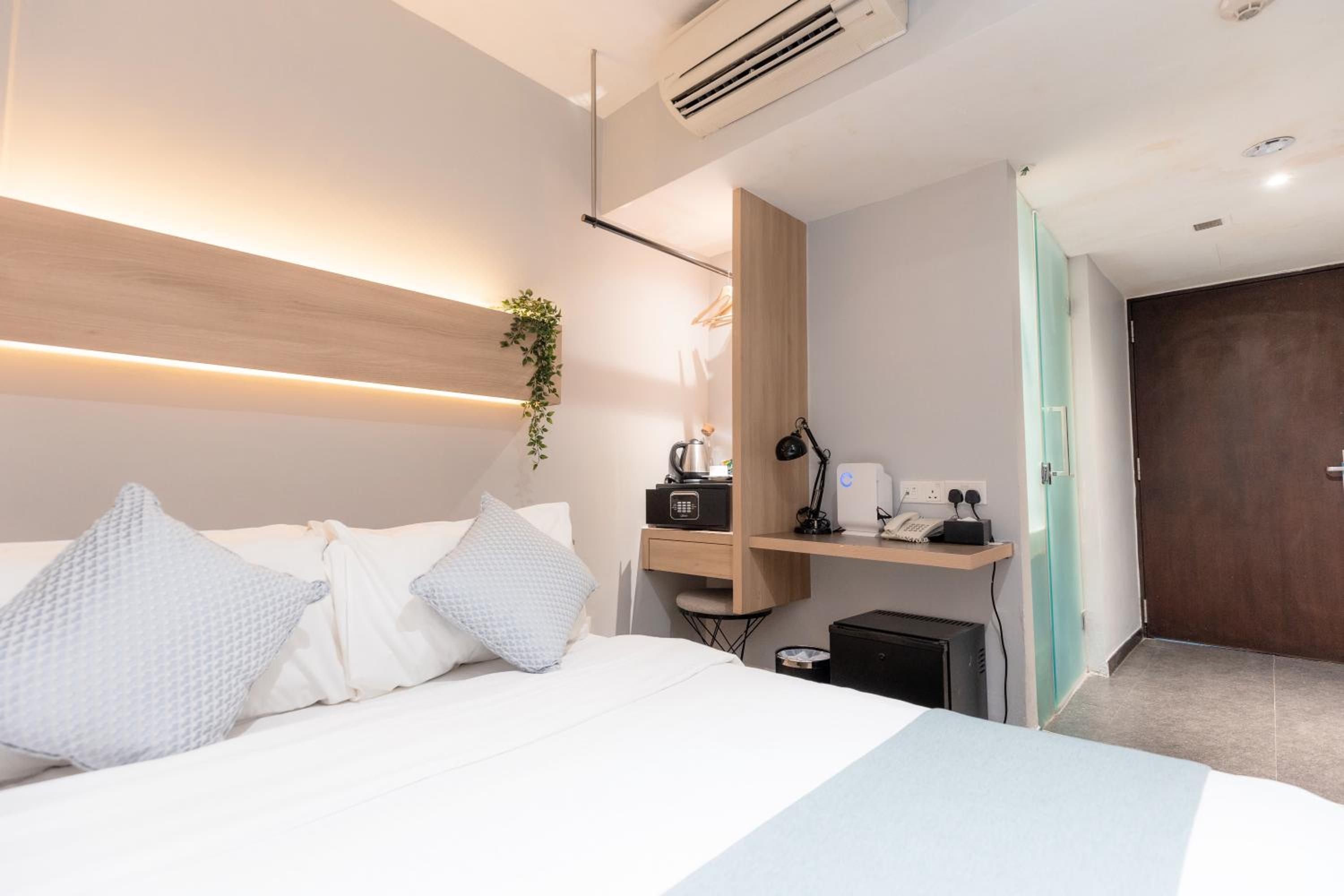 NuVe Basic Room (No Window) photo 3