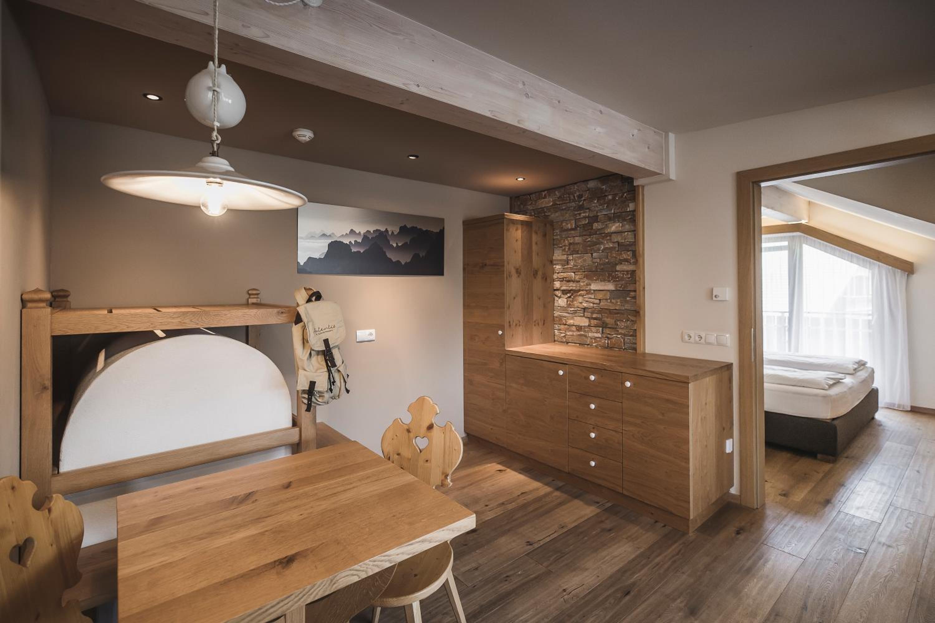 Suite with Mountain View