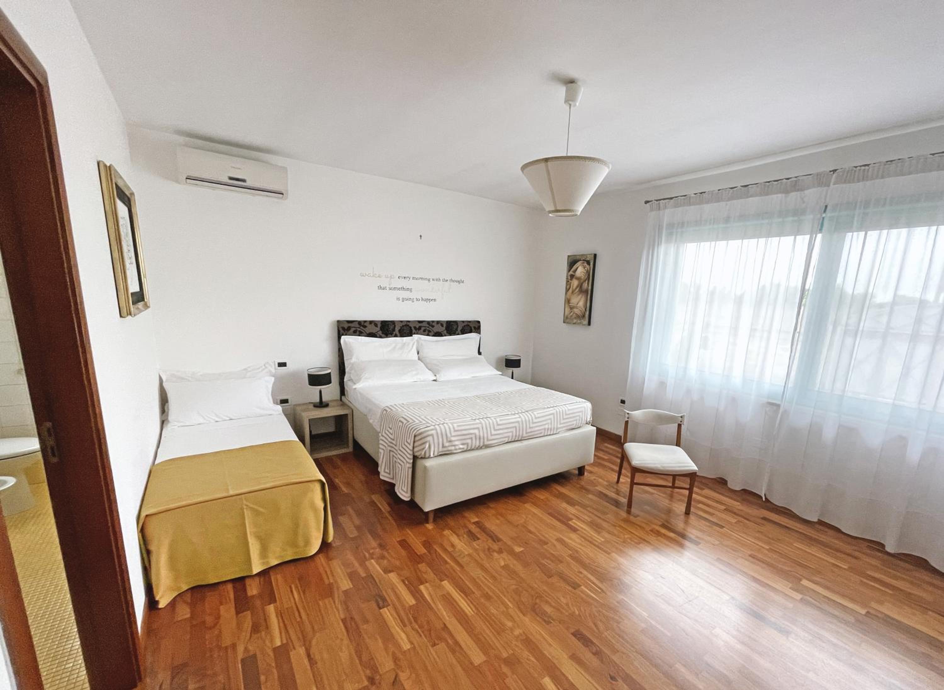 Triple Room with Private Bathroom photo 3