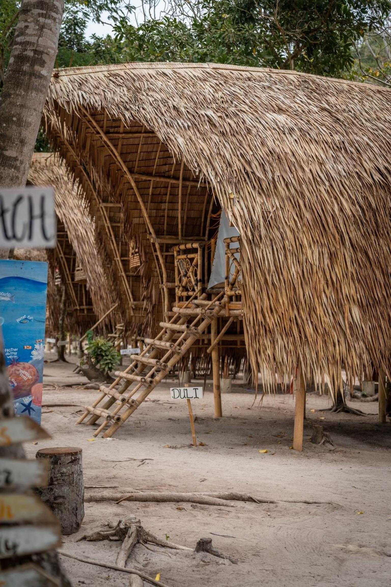 Small Bamboo Hut with Seaview photo 2