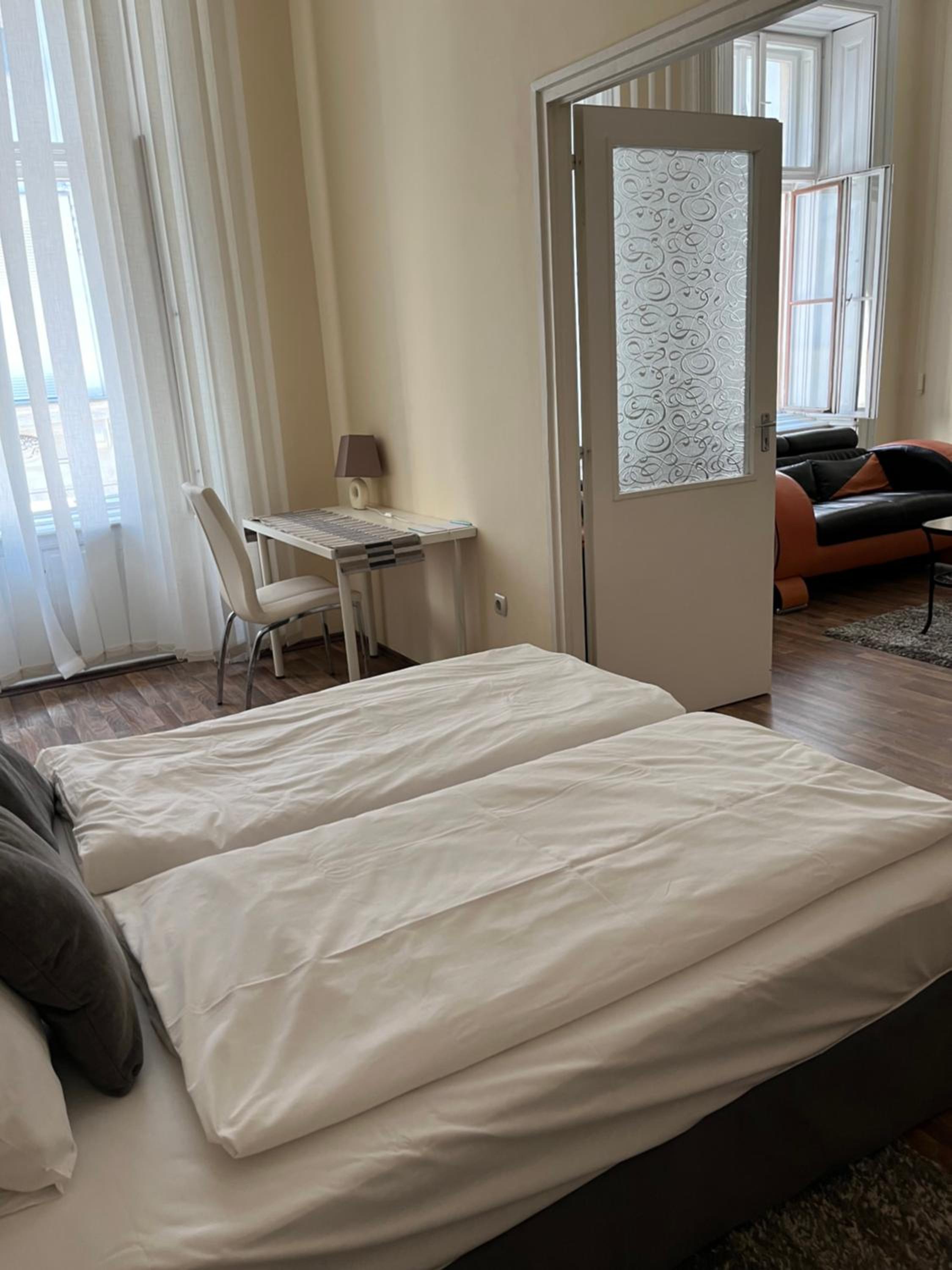 Apartment with Balcony - Photo 21