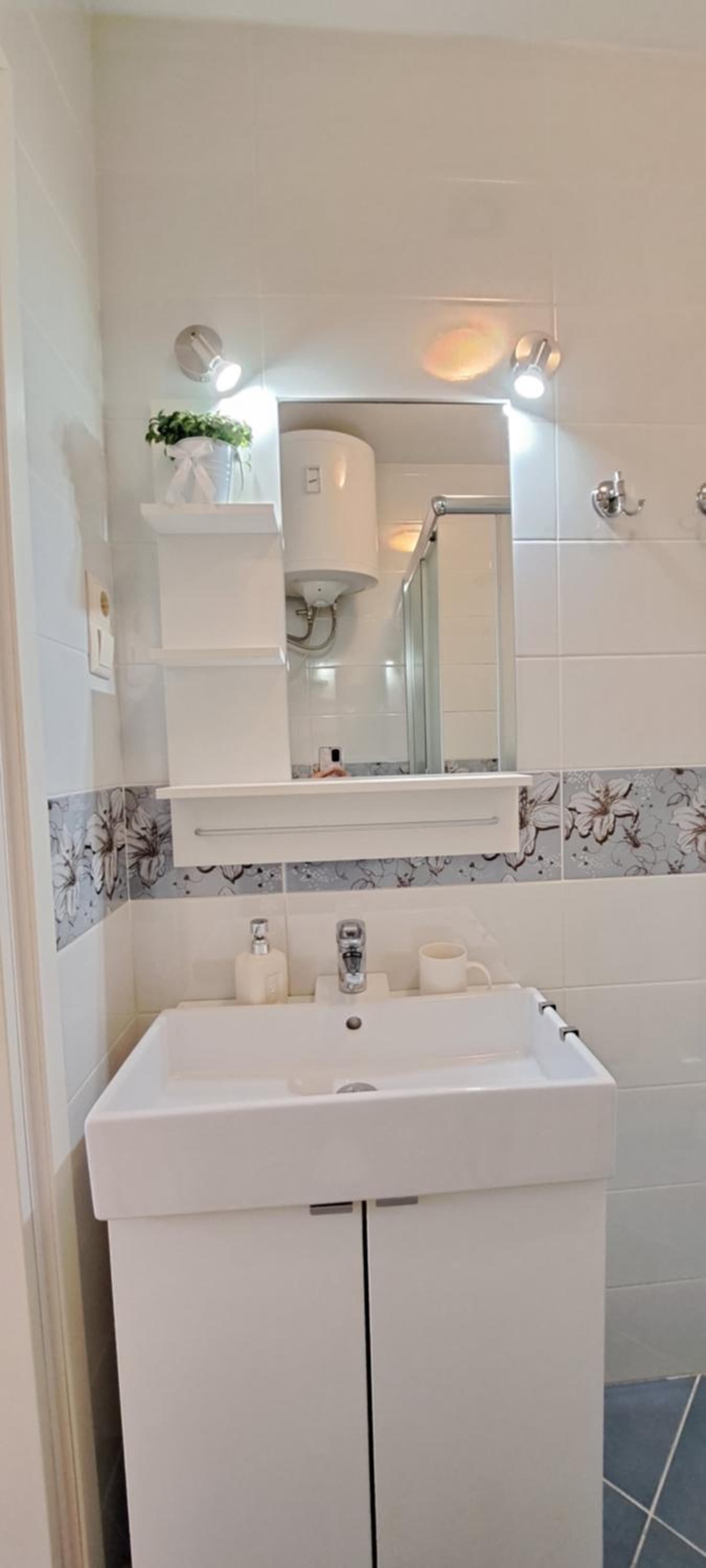 Studio Apartment - Photo 4