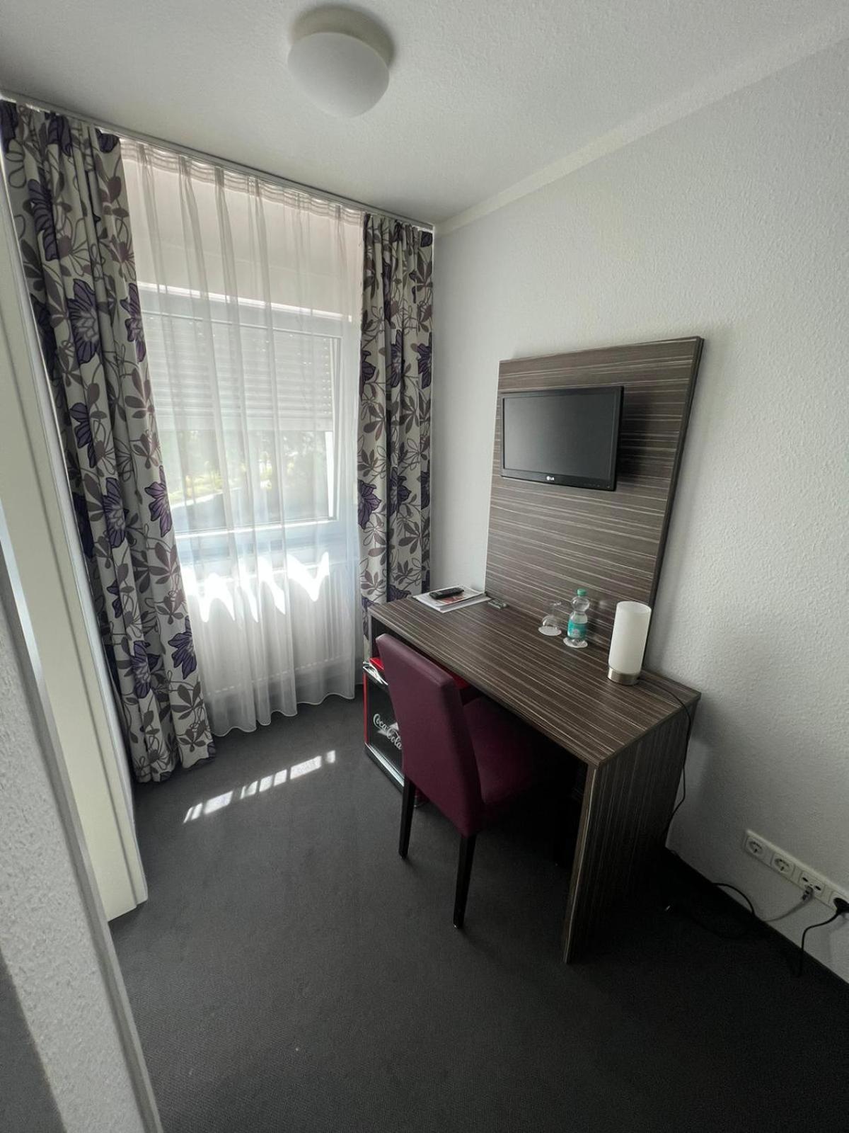 Economy Double Room photo 1