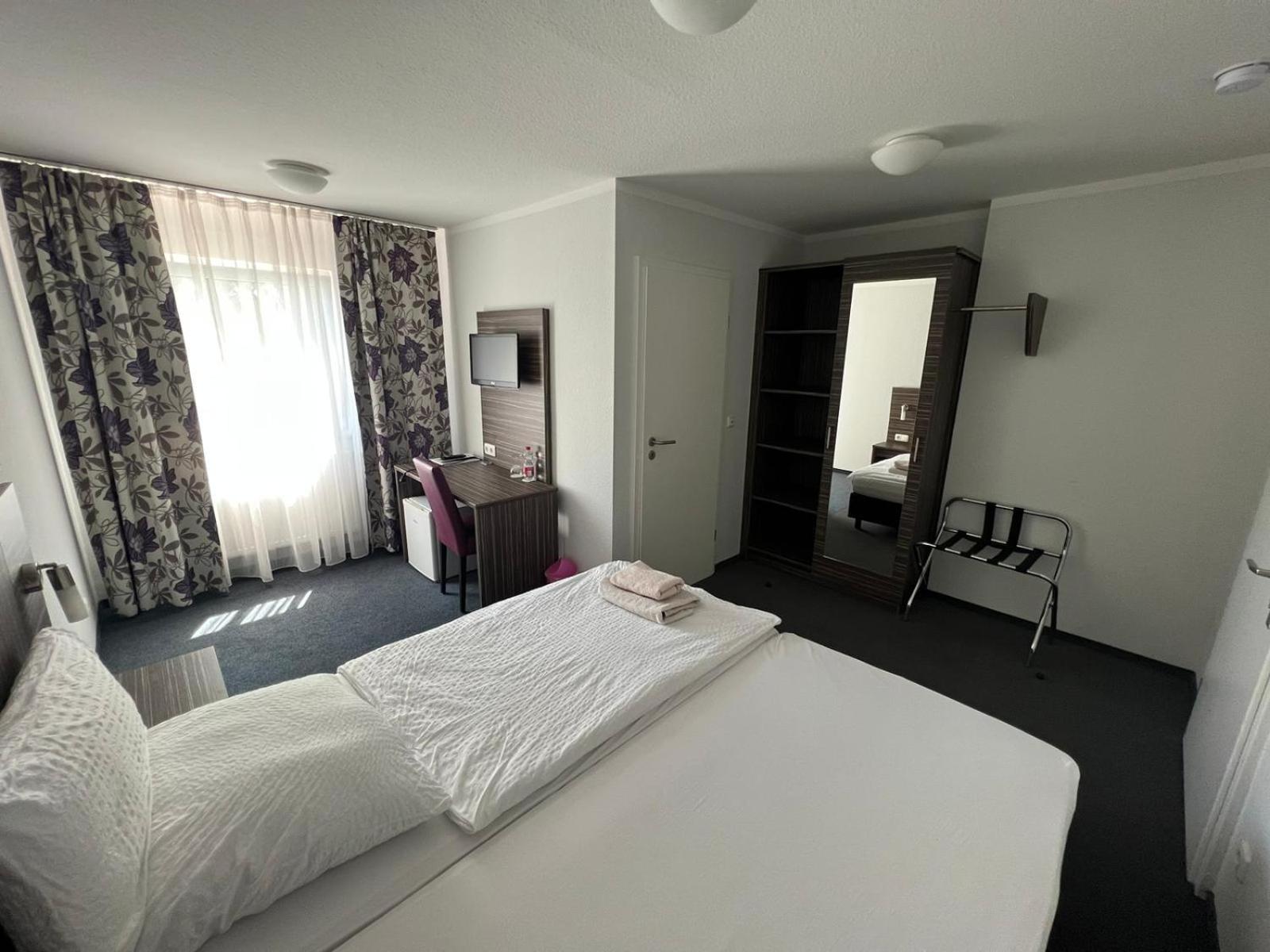 Economy Double Room photo 1