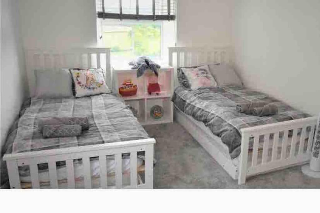 One-Bedroom House photo 1