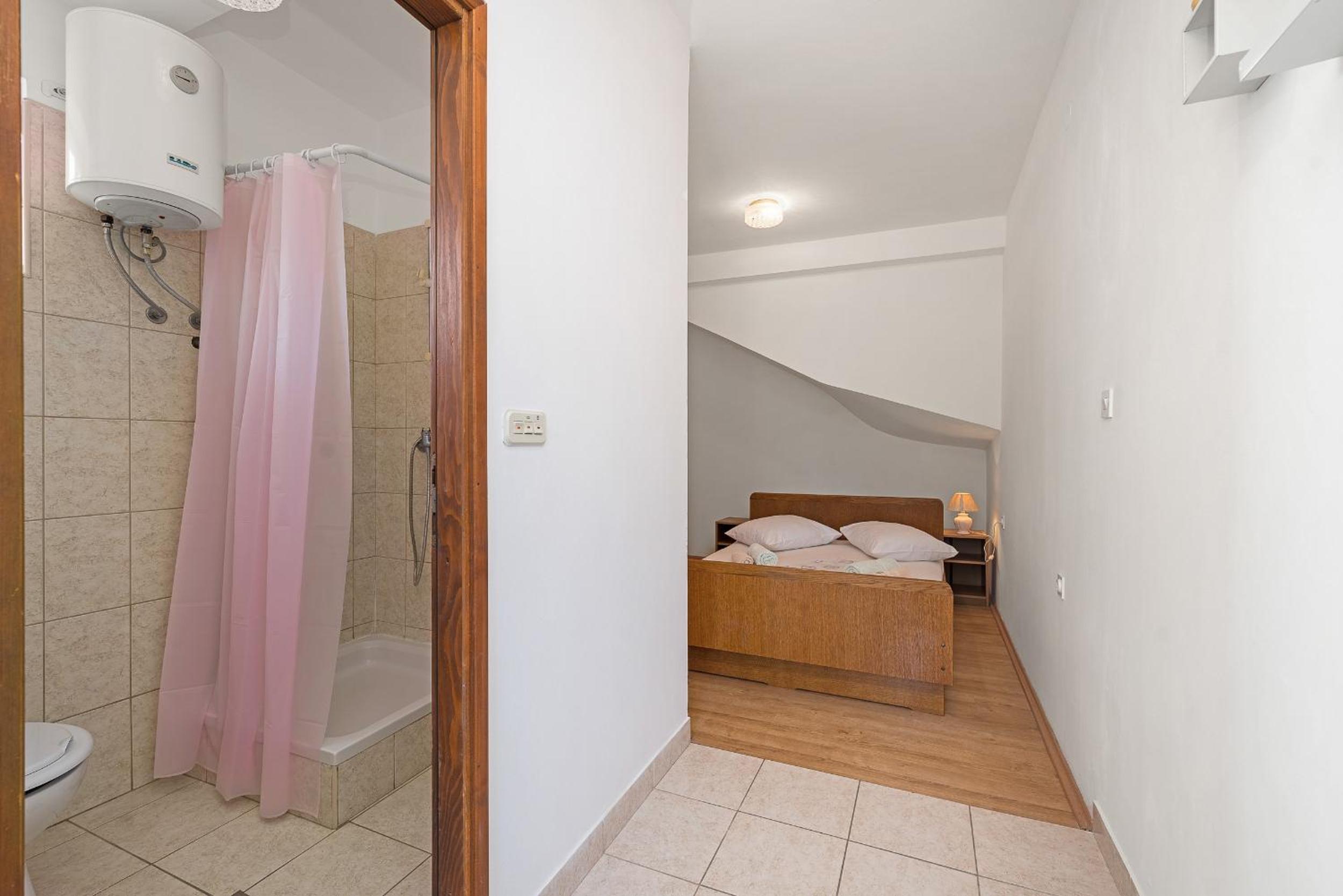 Studio Apartment with Terrace