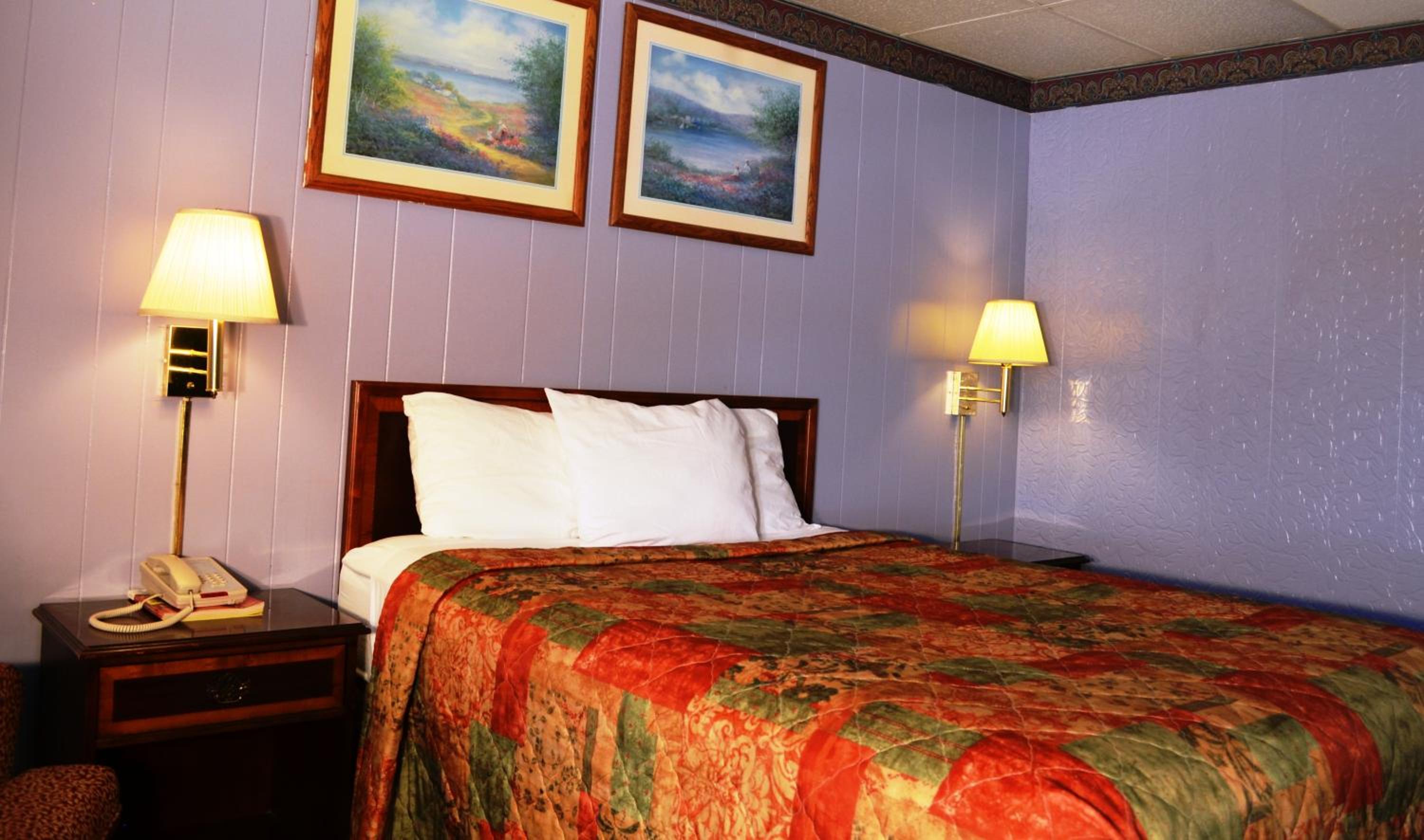 Deluxe Queen Room