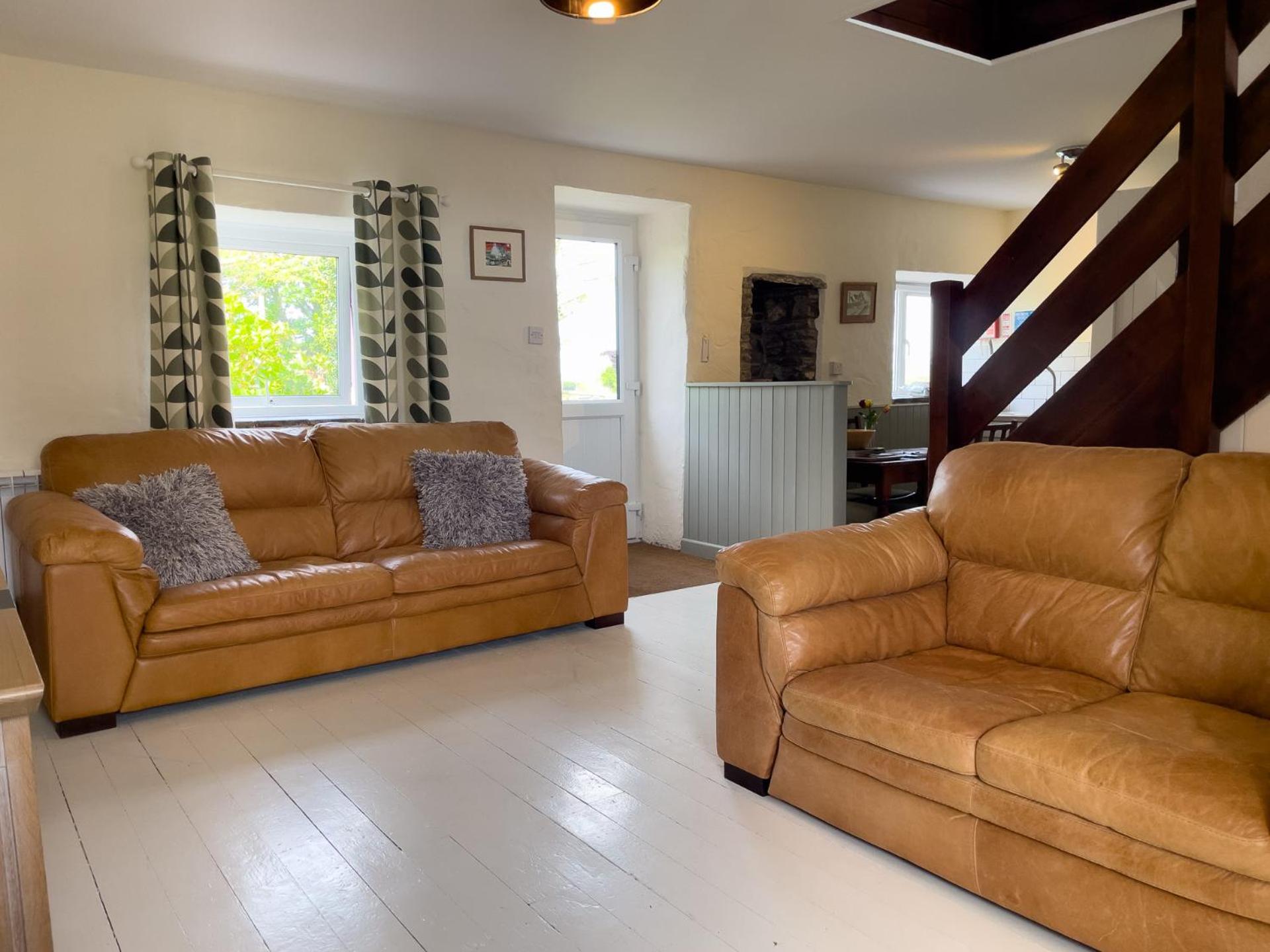 Two-Bedroom House photo 3