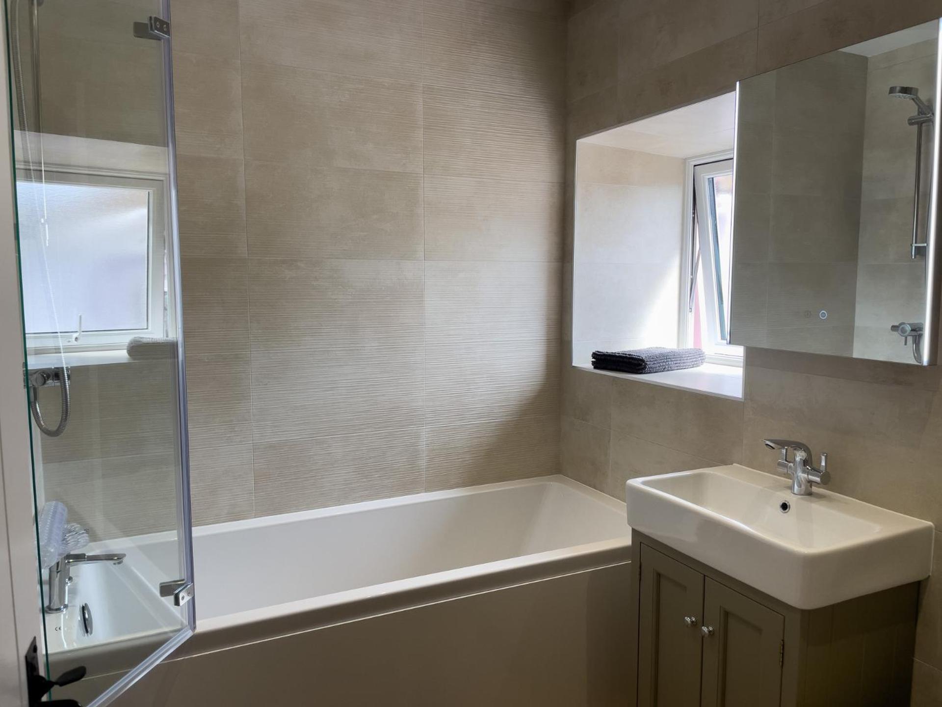 Two-Bedroom House photo 2