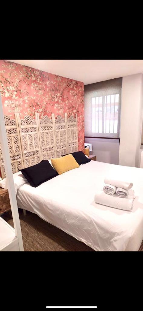 One-Bedroom Apartment - Photo 9