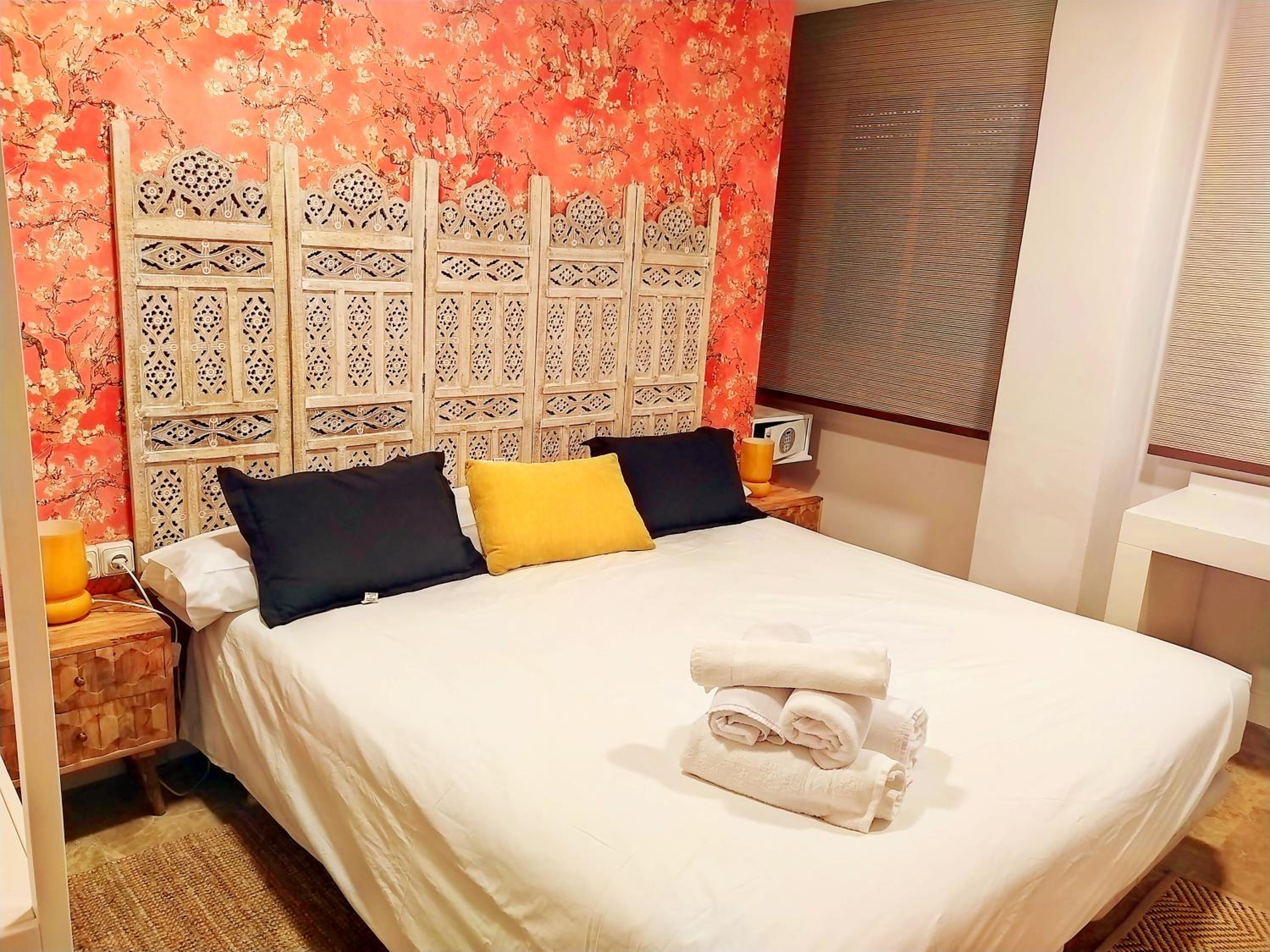 One-Bedroom Apartment - Photo 13