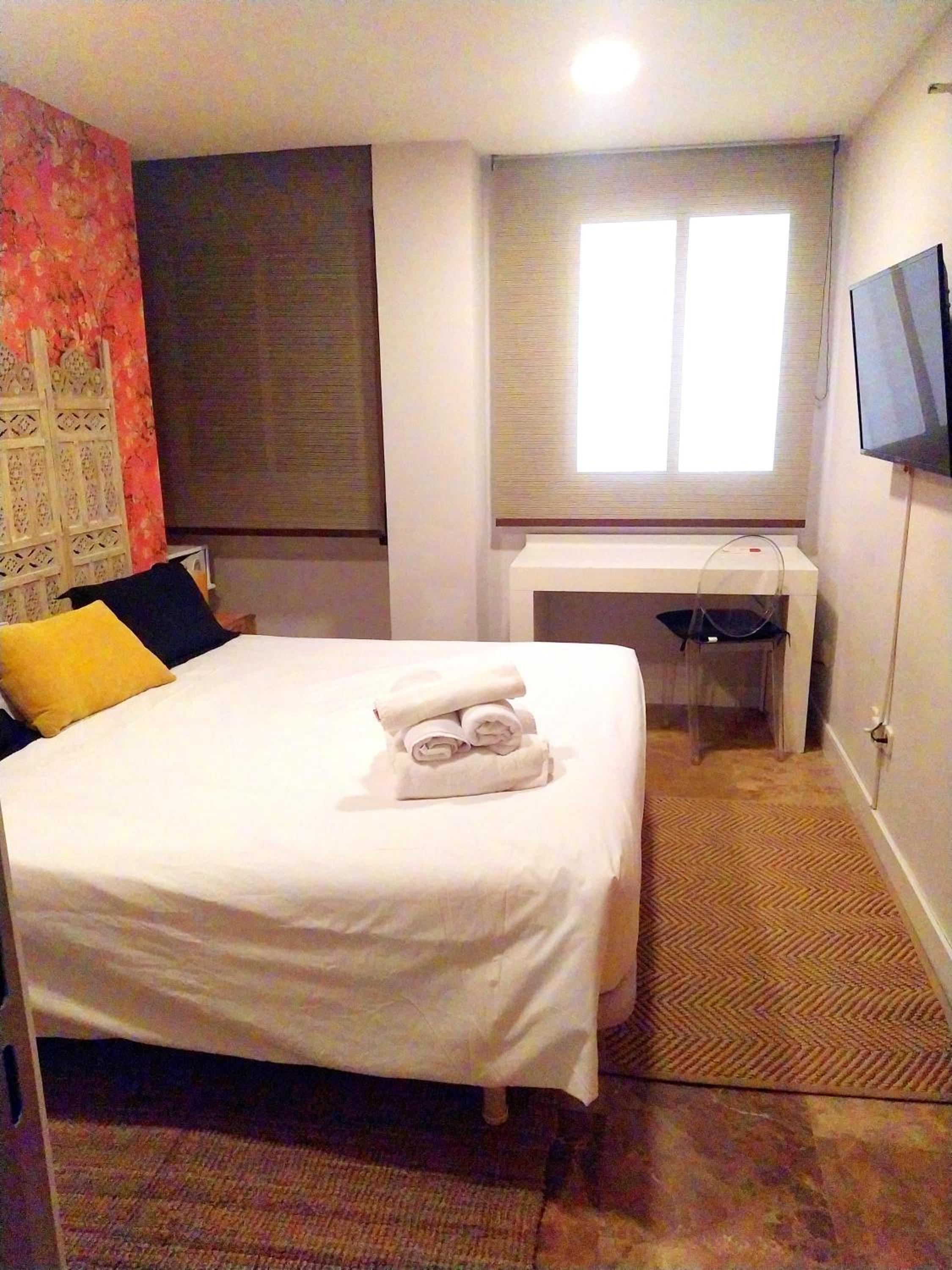 One-Bedroom Apartment - Photo 14