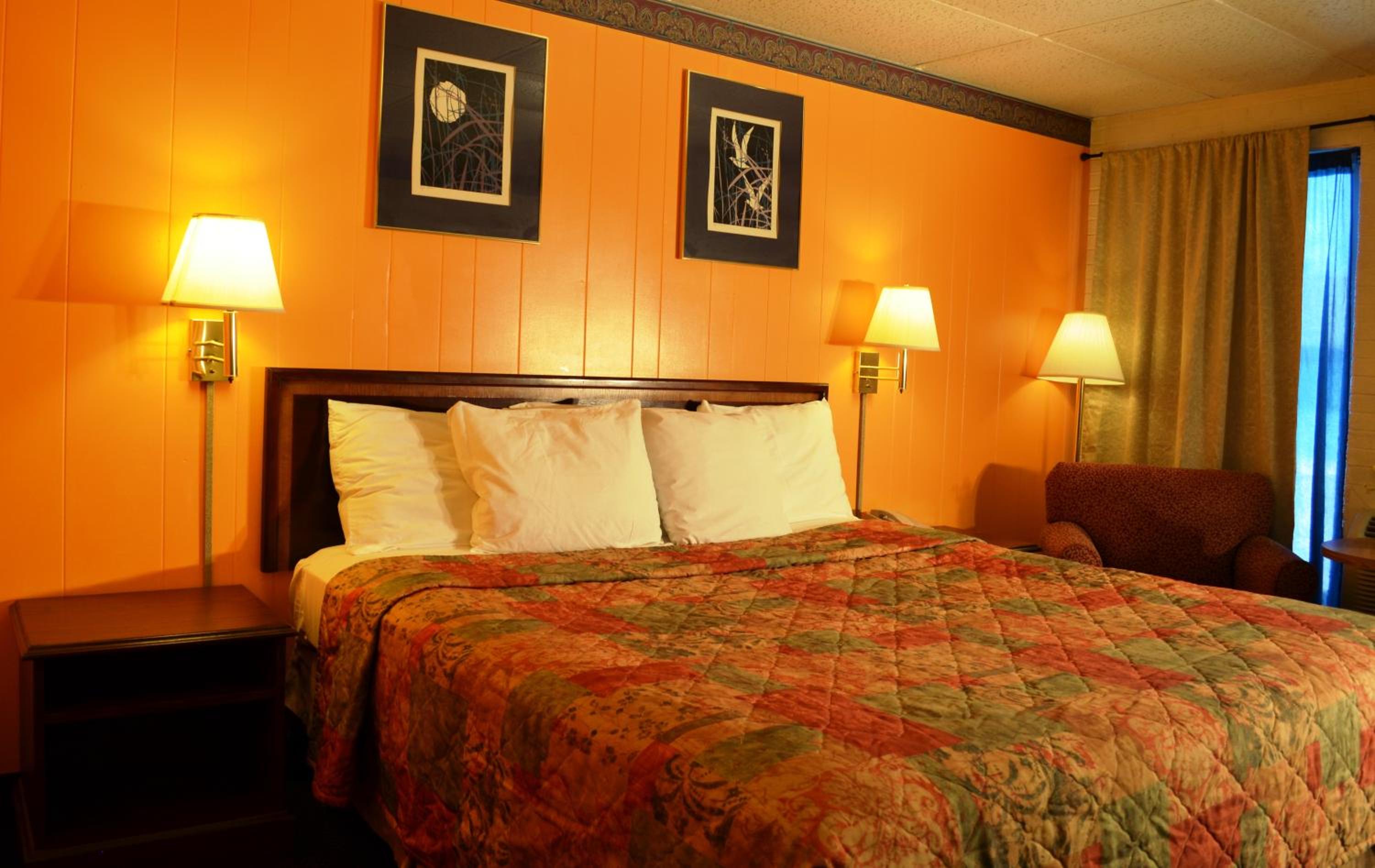 Deluxe King Room photo 2