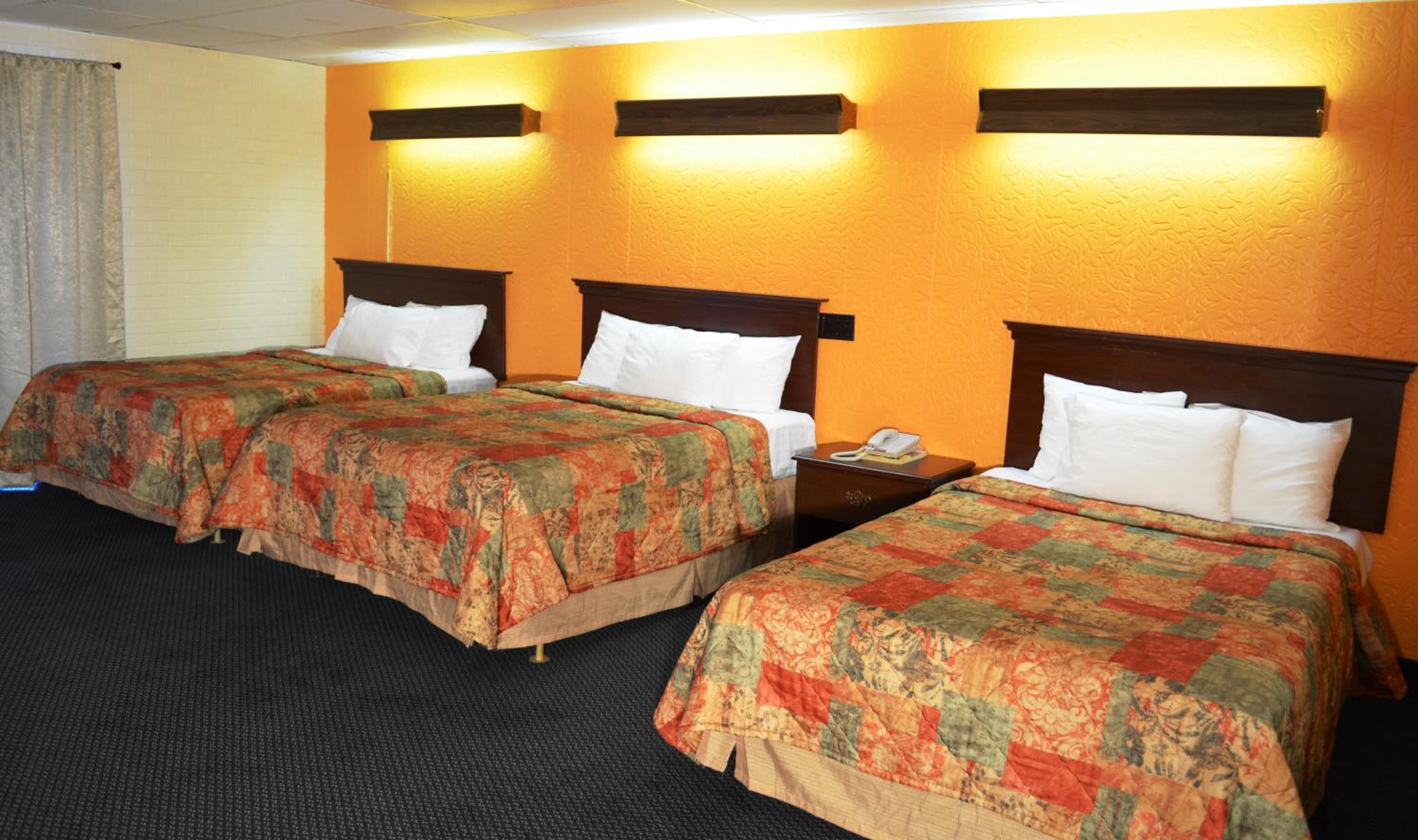 Deluxe Triple Room