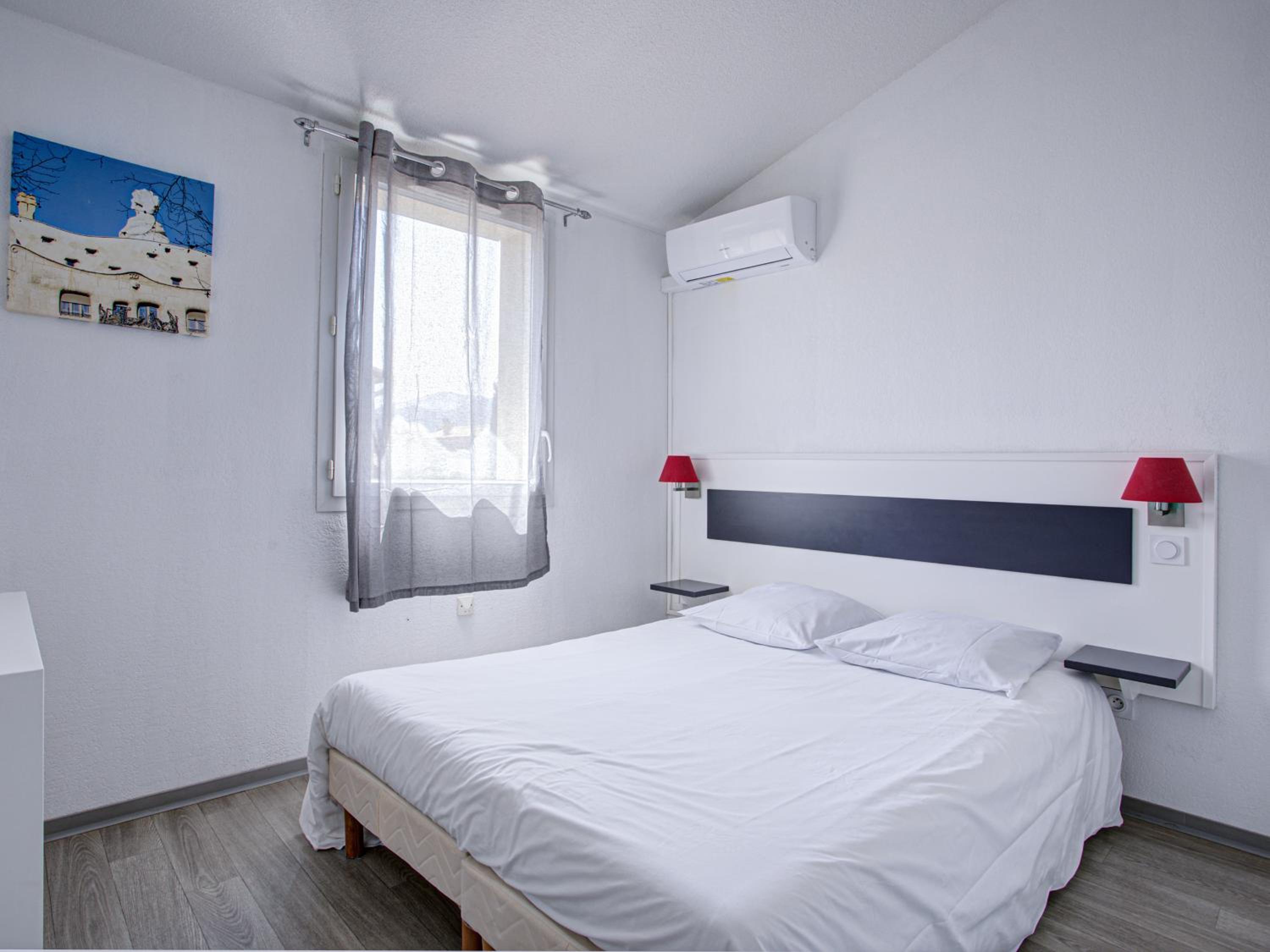 Two-Bedroom House photo 2