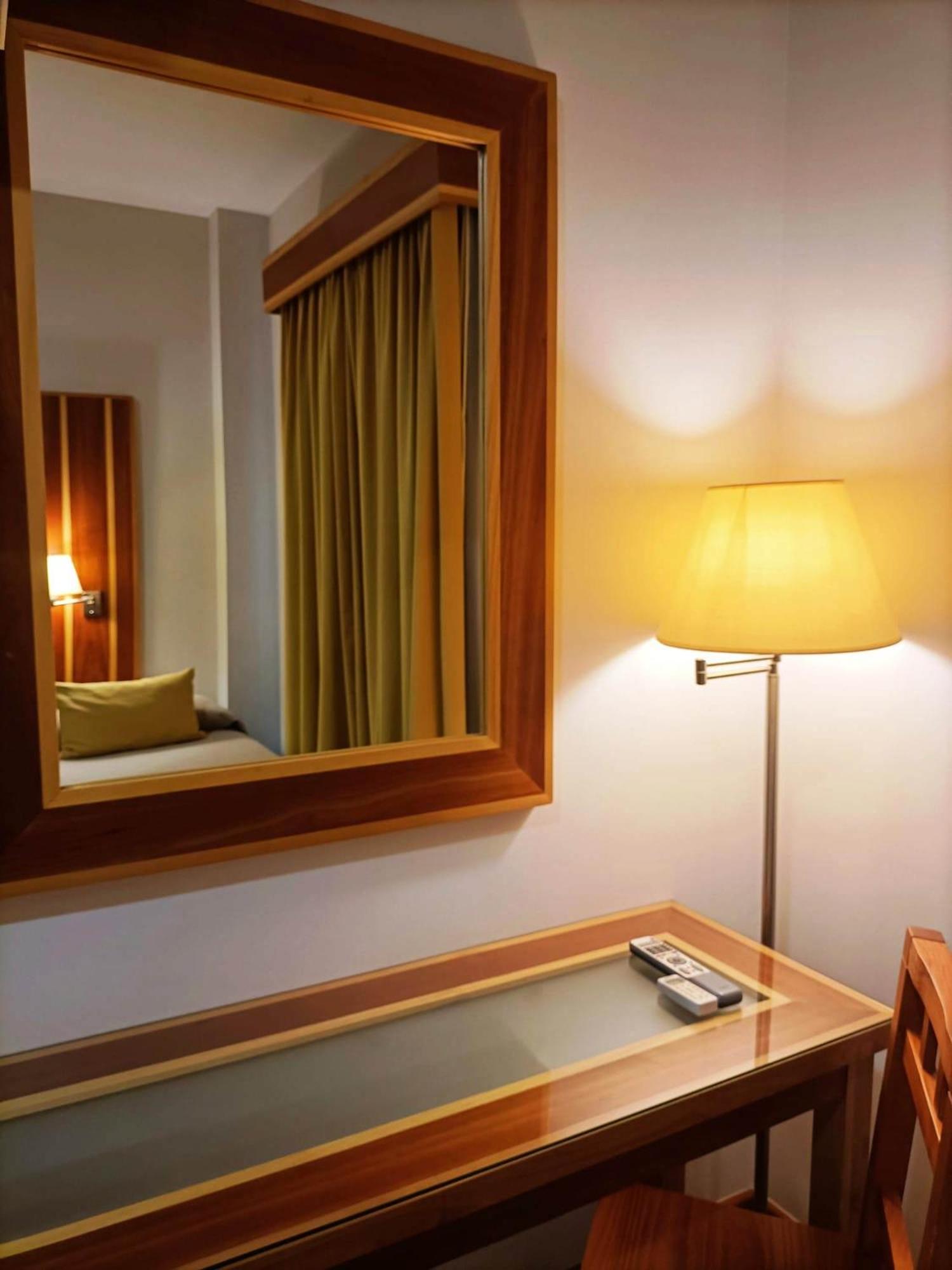 Double Room - Photo 9