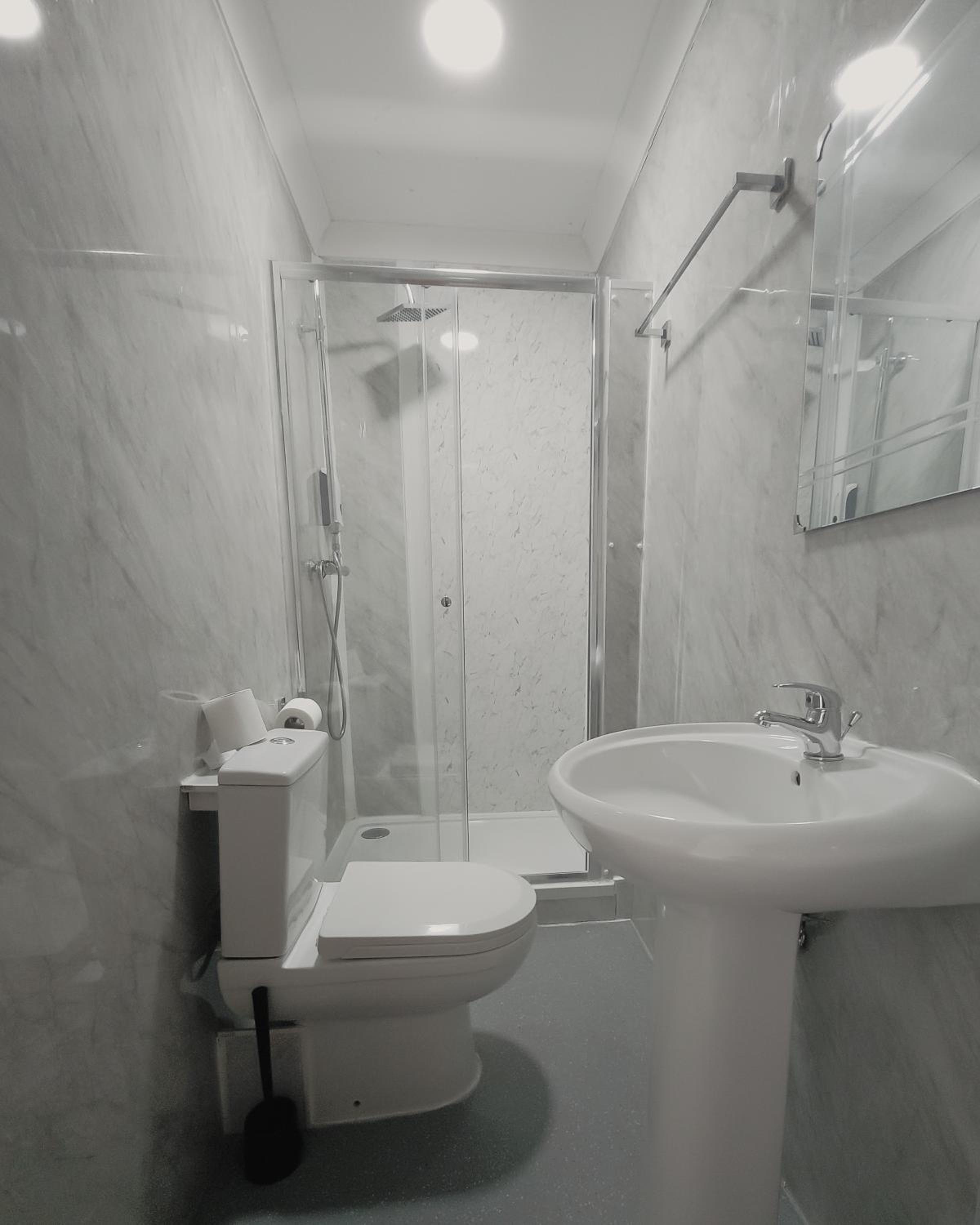 Standard Double Room - Non-Smoking - Photo 10