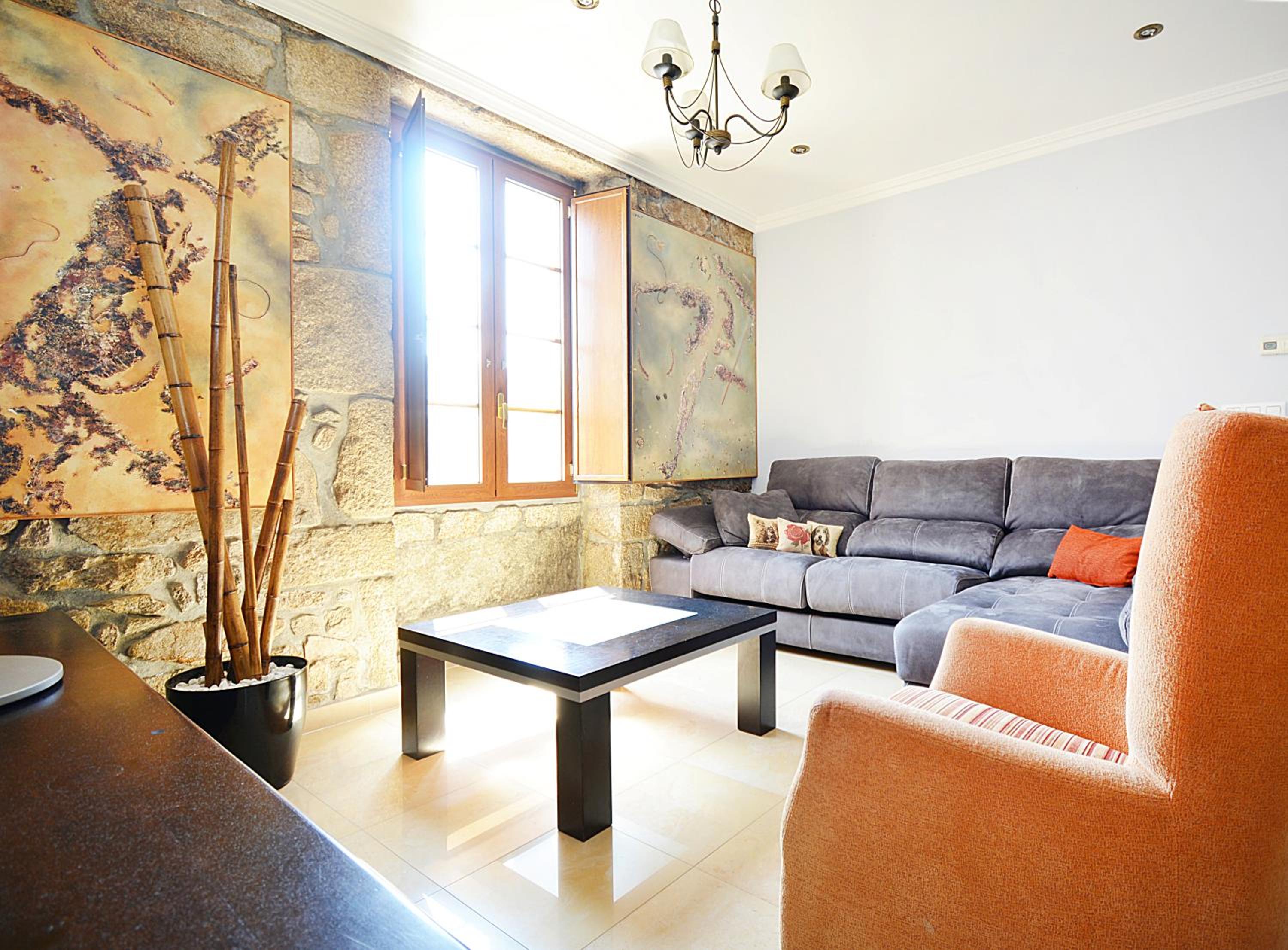 Four-Bedroom House photo 2