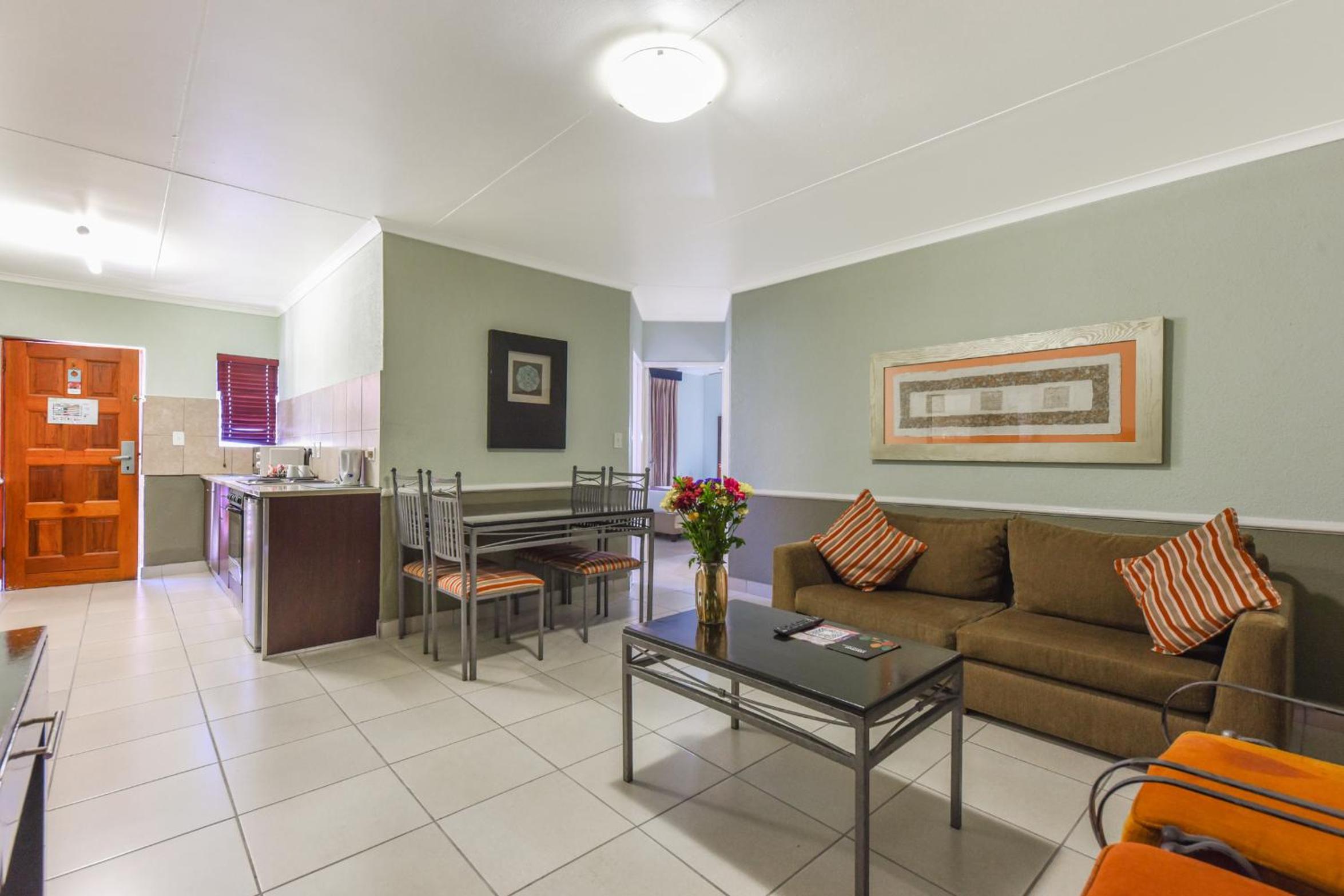 Superior Room with Balcony, One King and Two Single Beds - Photo 6