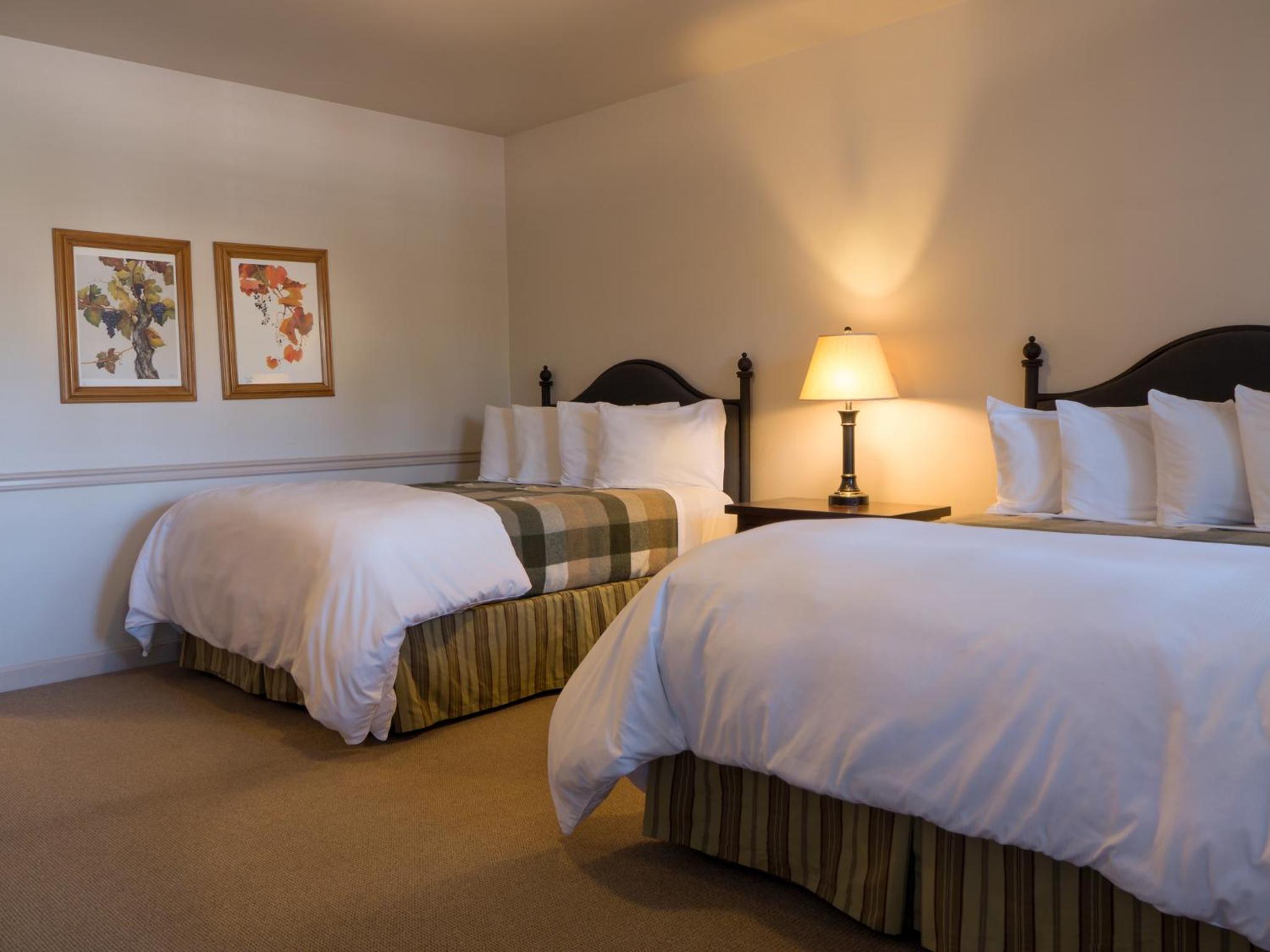 Quadruple Room - Photo 1