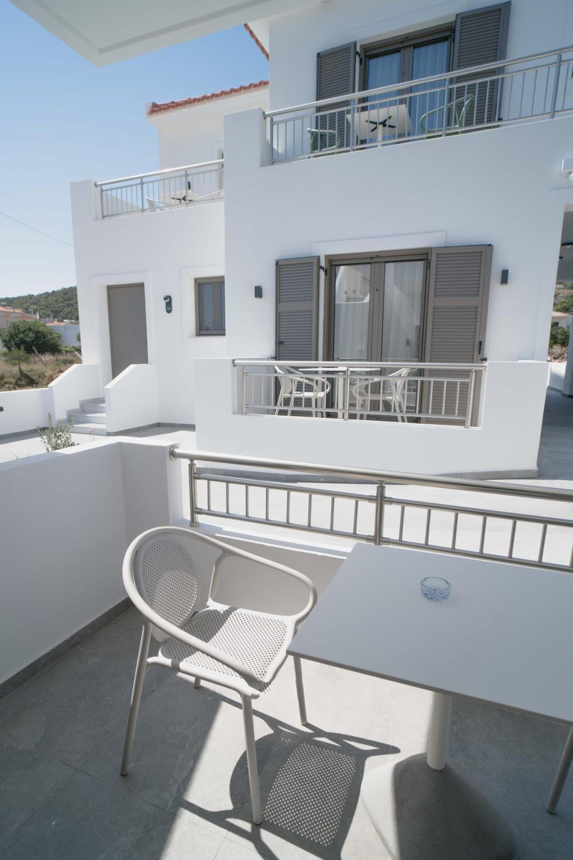 Double Room with Balcony photo 3