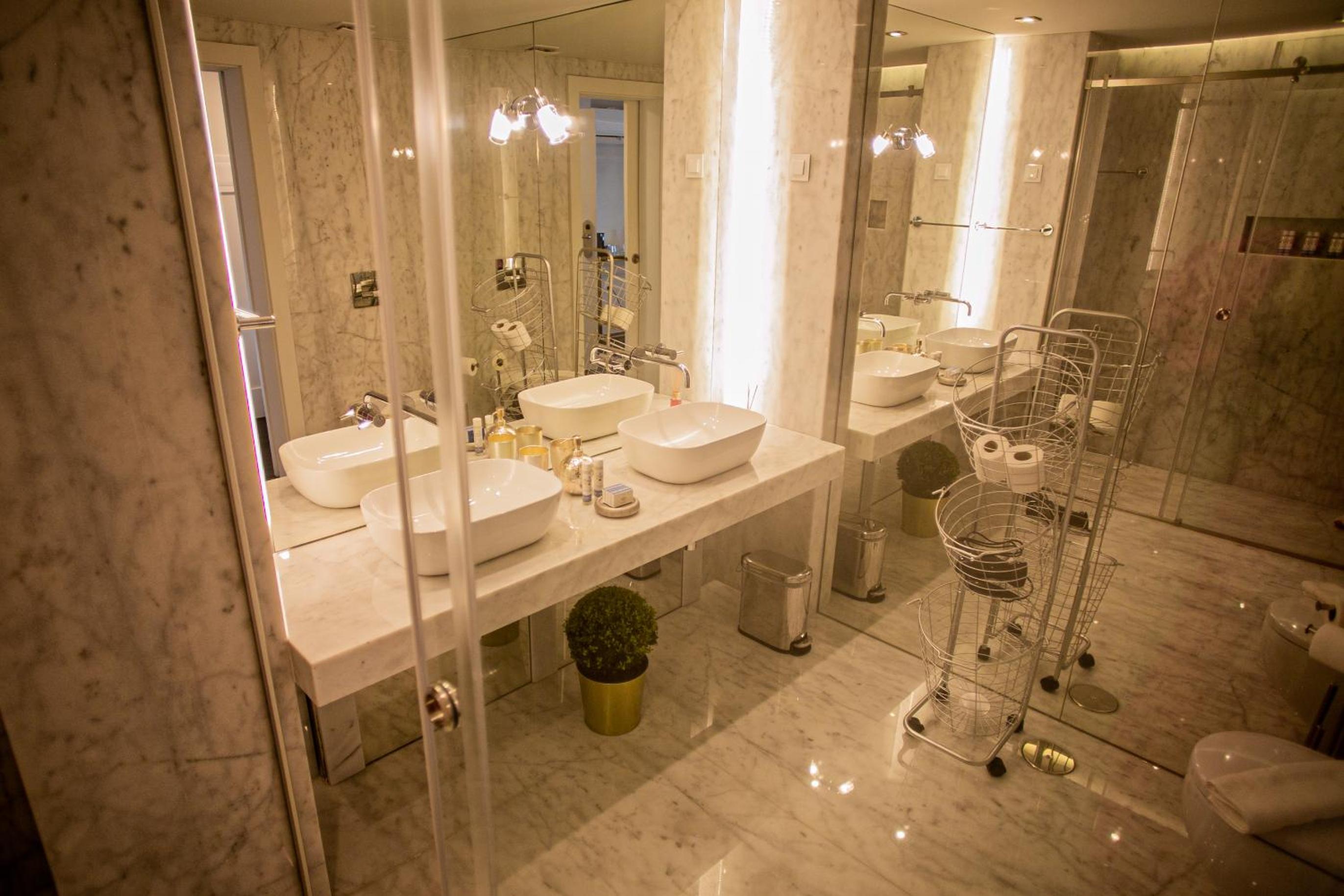 Classic Double Room - Photo 19