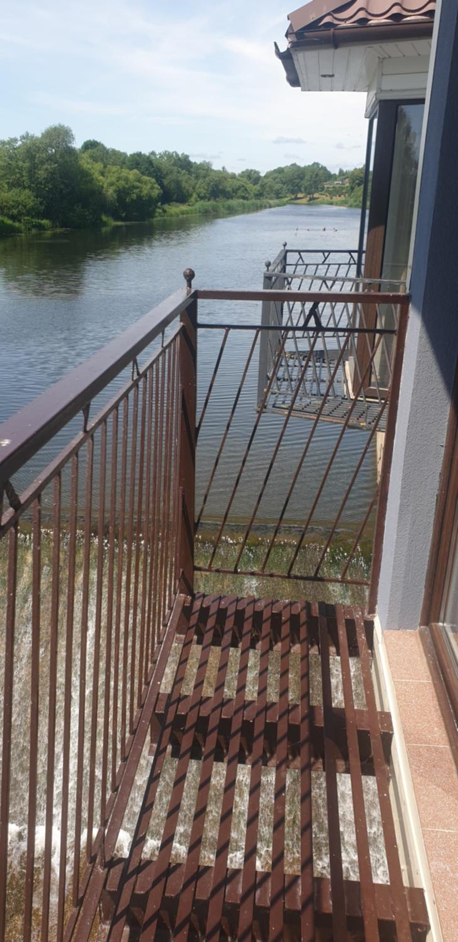 Deluxe Double or Twin Room with Balcony - Photo 11