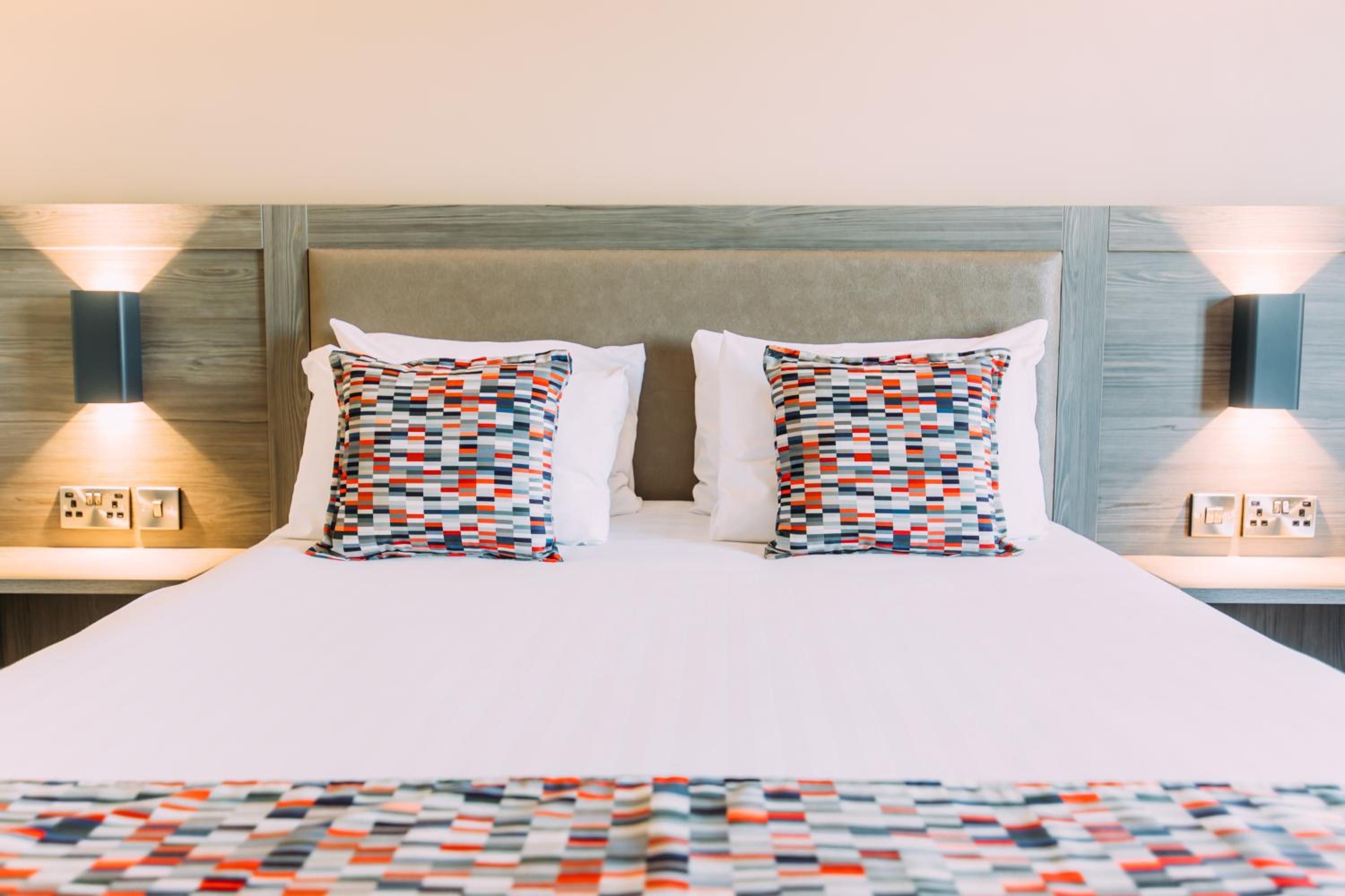 Standard Double/Twin Room - Photo 6