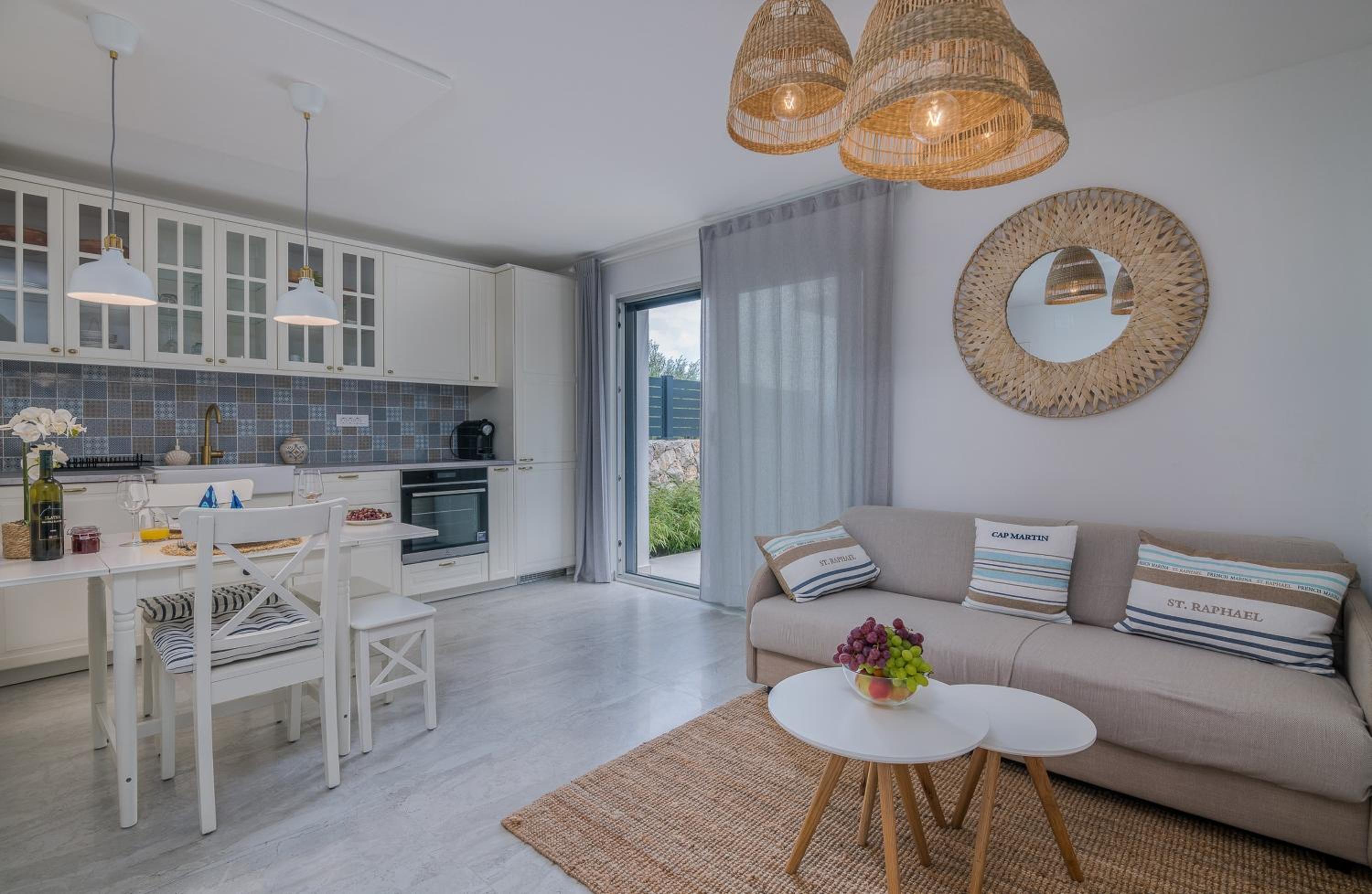 Apartment with Terrace 2 photo 1