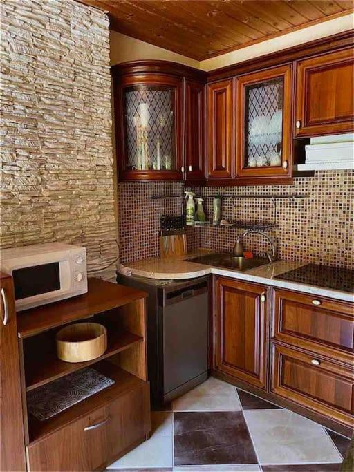 Two-Bedroom House - Photo 28