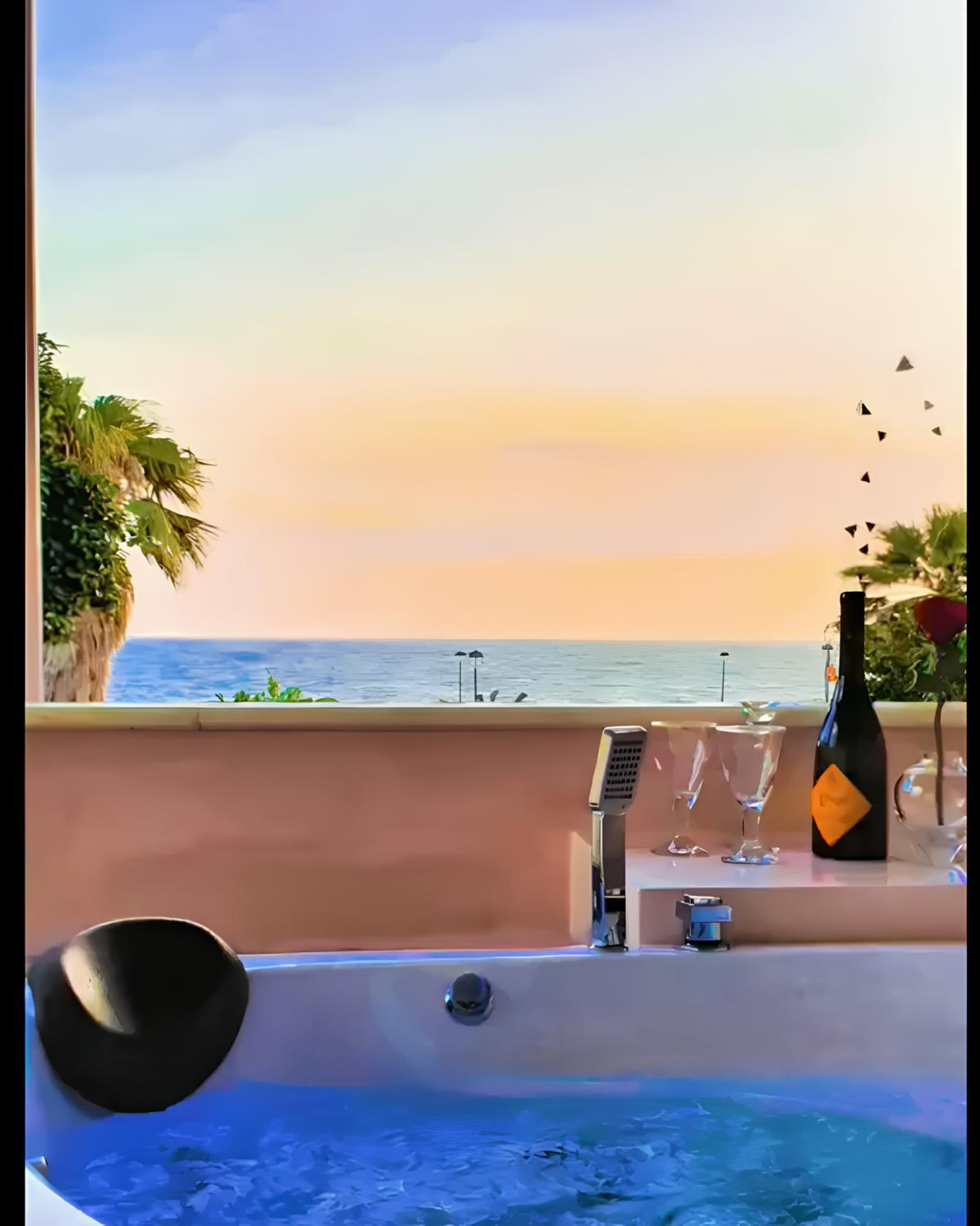Superior Suite with Sea View photo 1