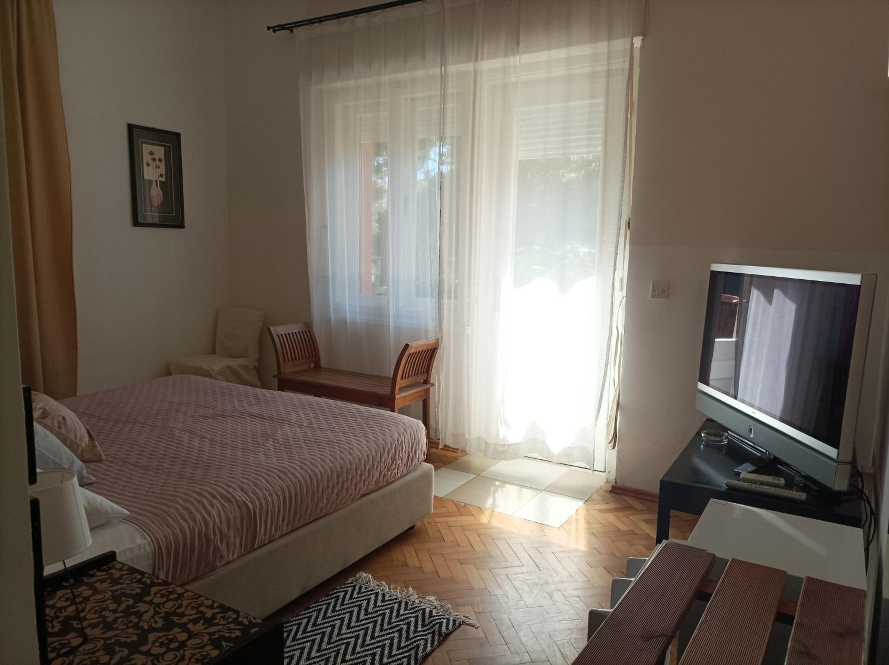 Double or Twin Room - Photo 4