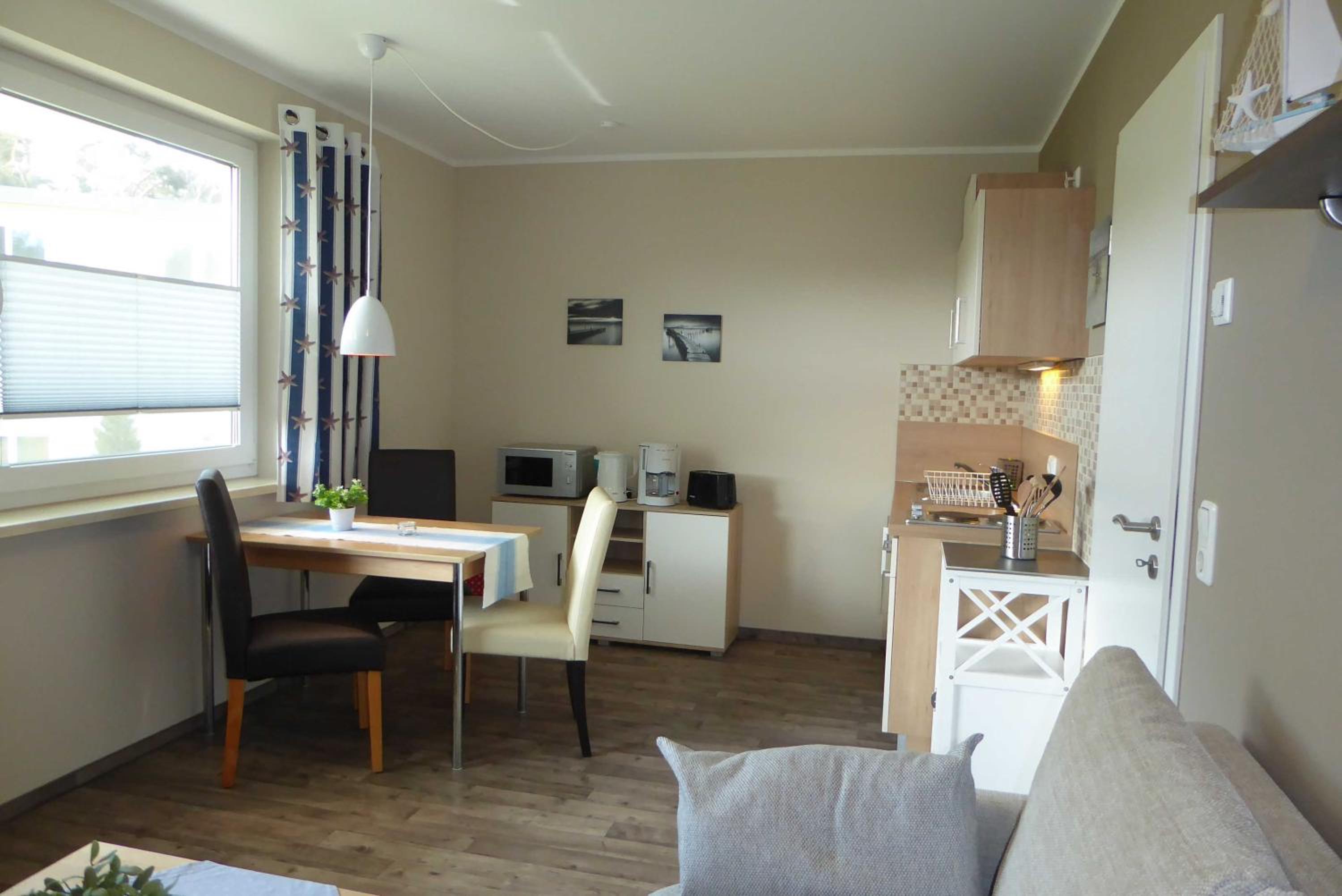 One-Bedroom Apartment with Shower photo 3