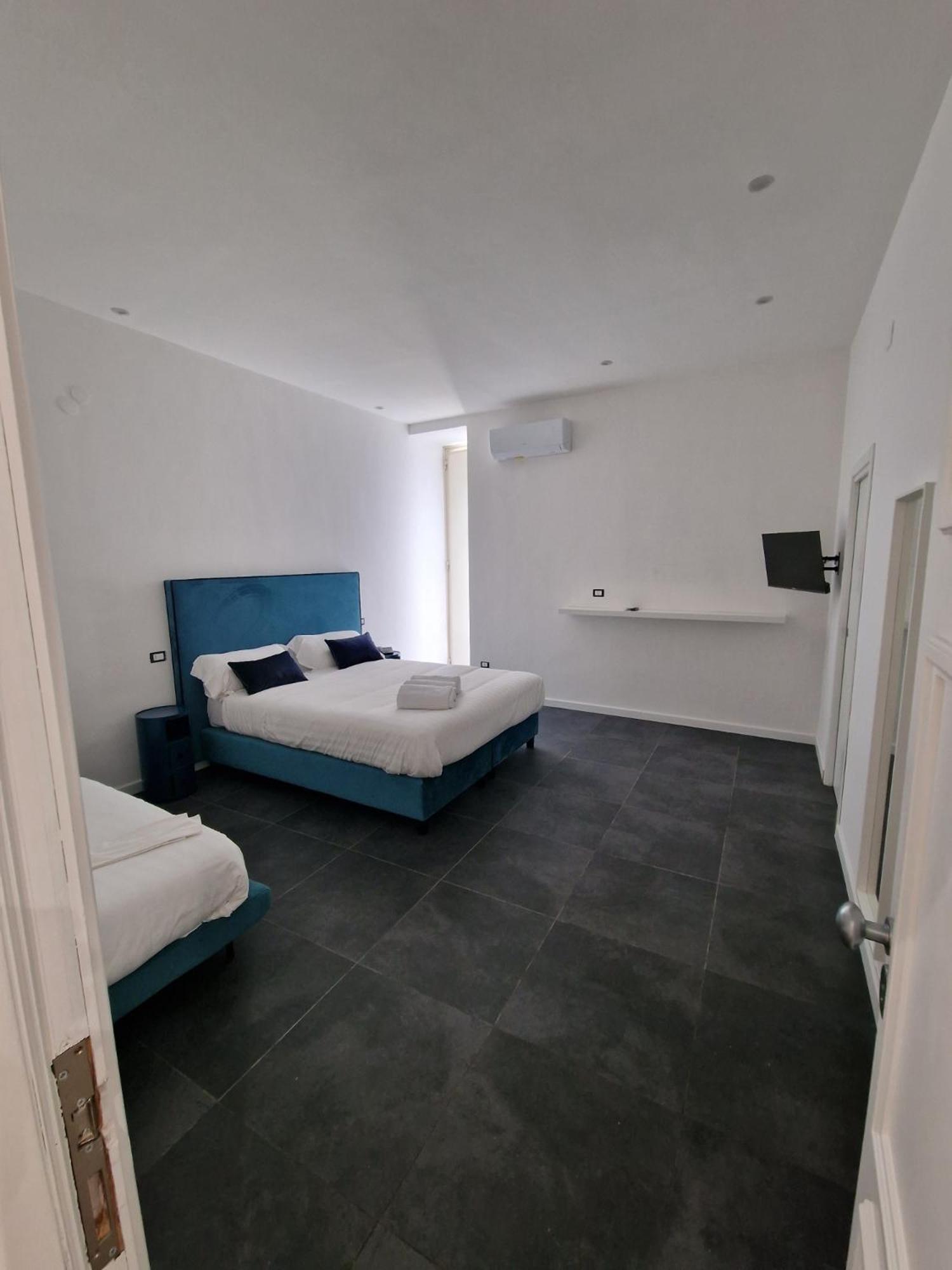 Standard Triple Room photo 3