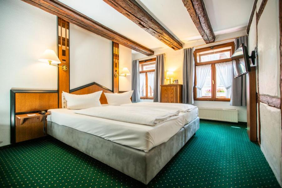 Standard Double Room - Photo 1