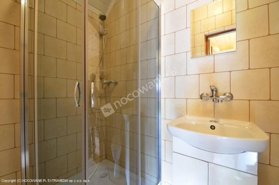 Chalet (4 Adults) - Photo 3