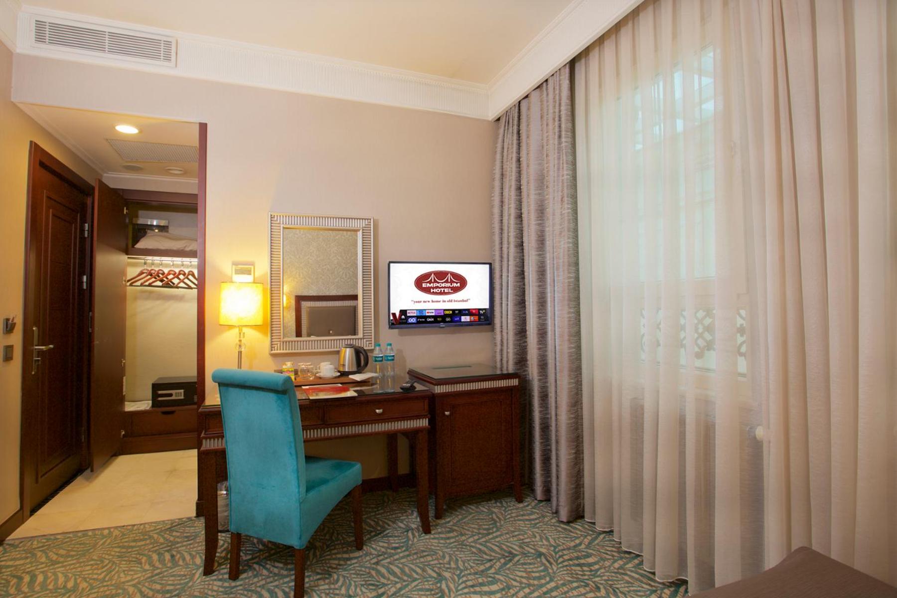 Standard Double or Twin Room photo 3