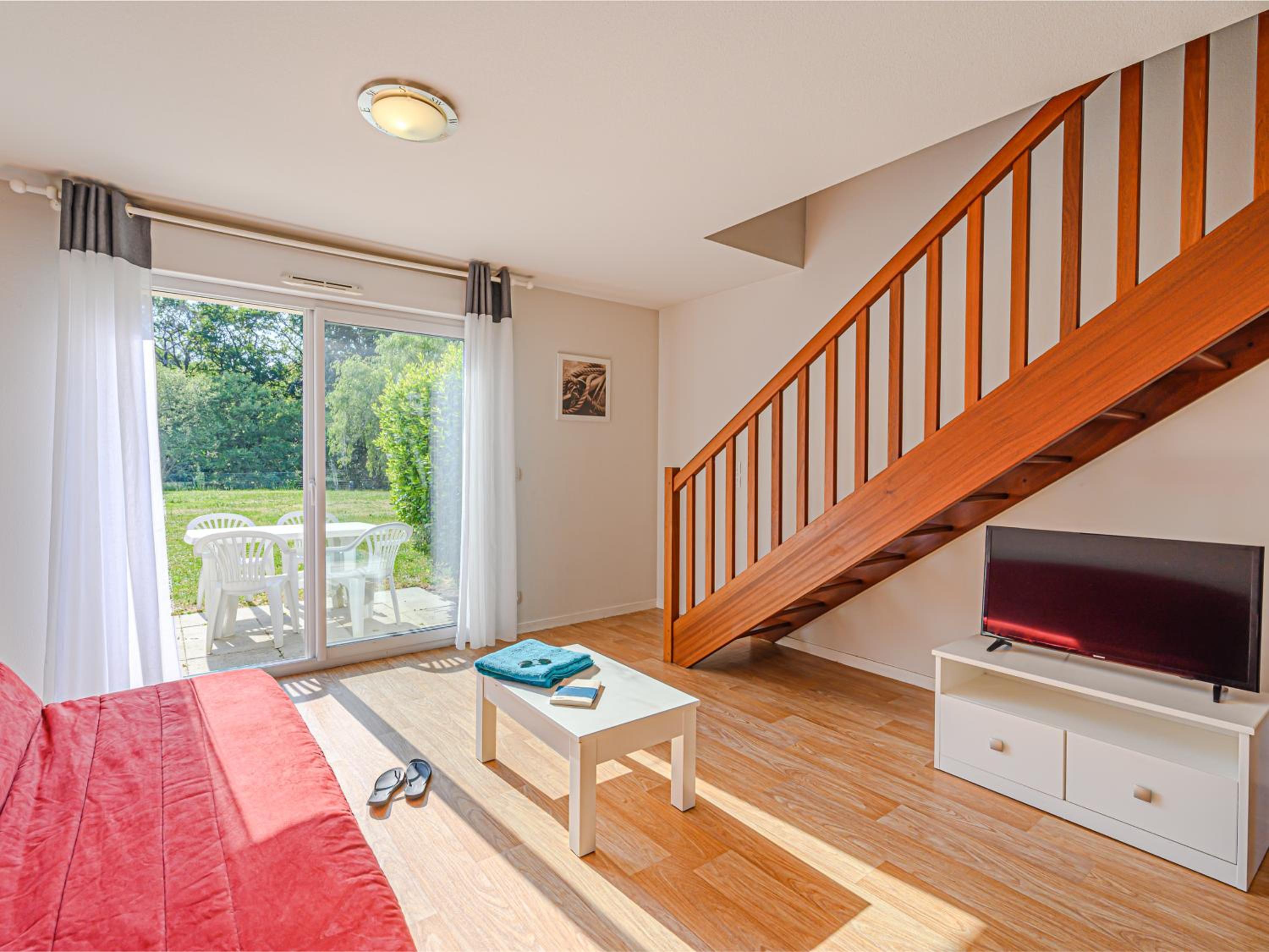 Two-Bedroom House - Photo 6