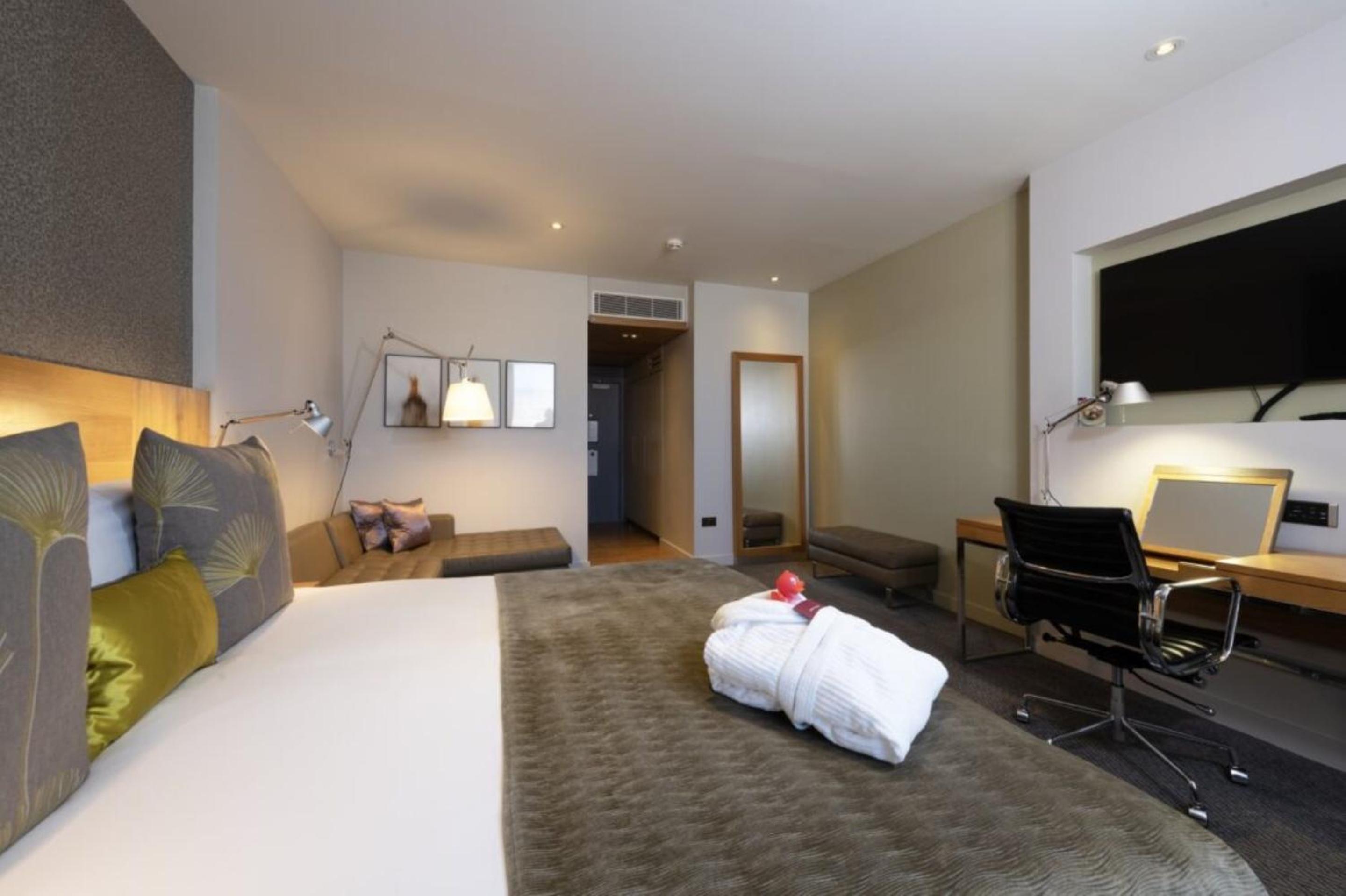 Deluxe King Room